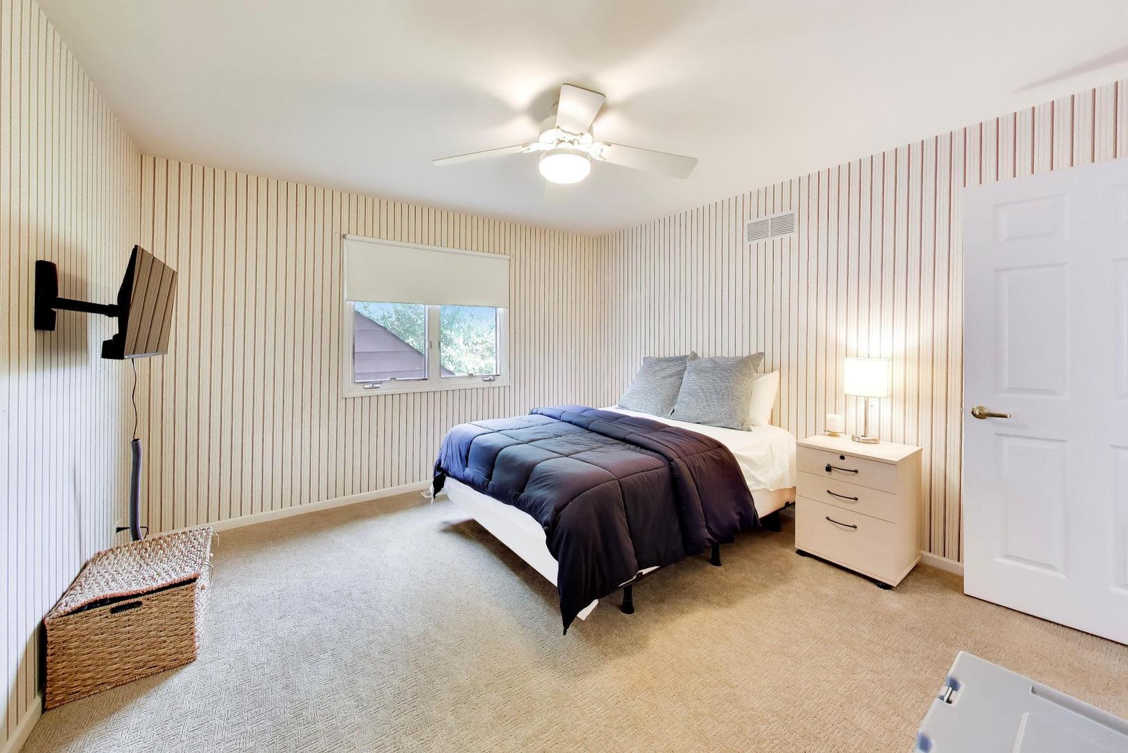 712 De Lasalle Court