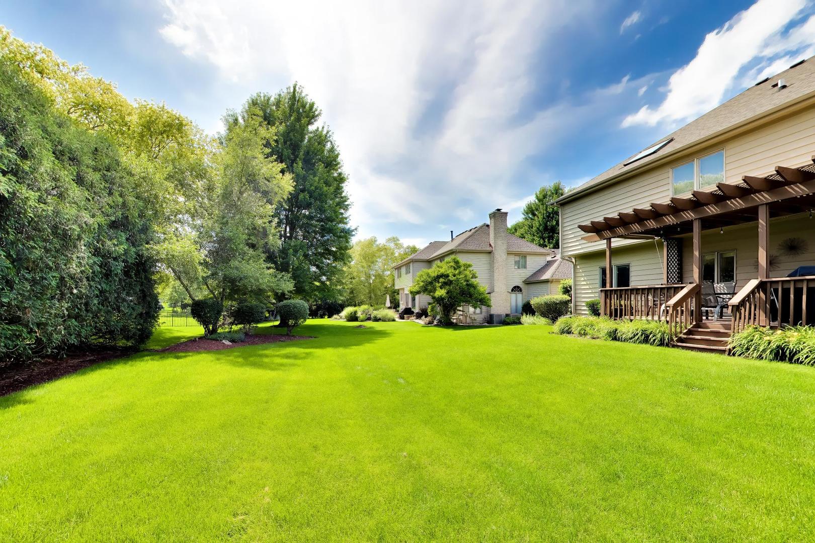 712 De Lasalle Court