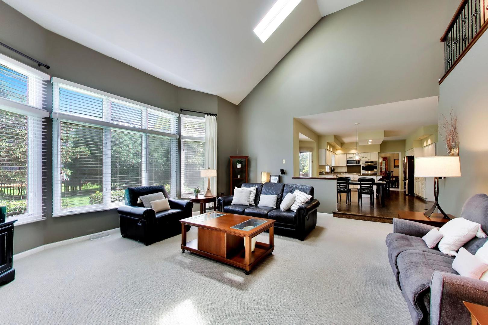 712 De Lasalle Court