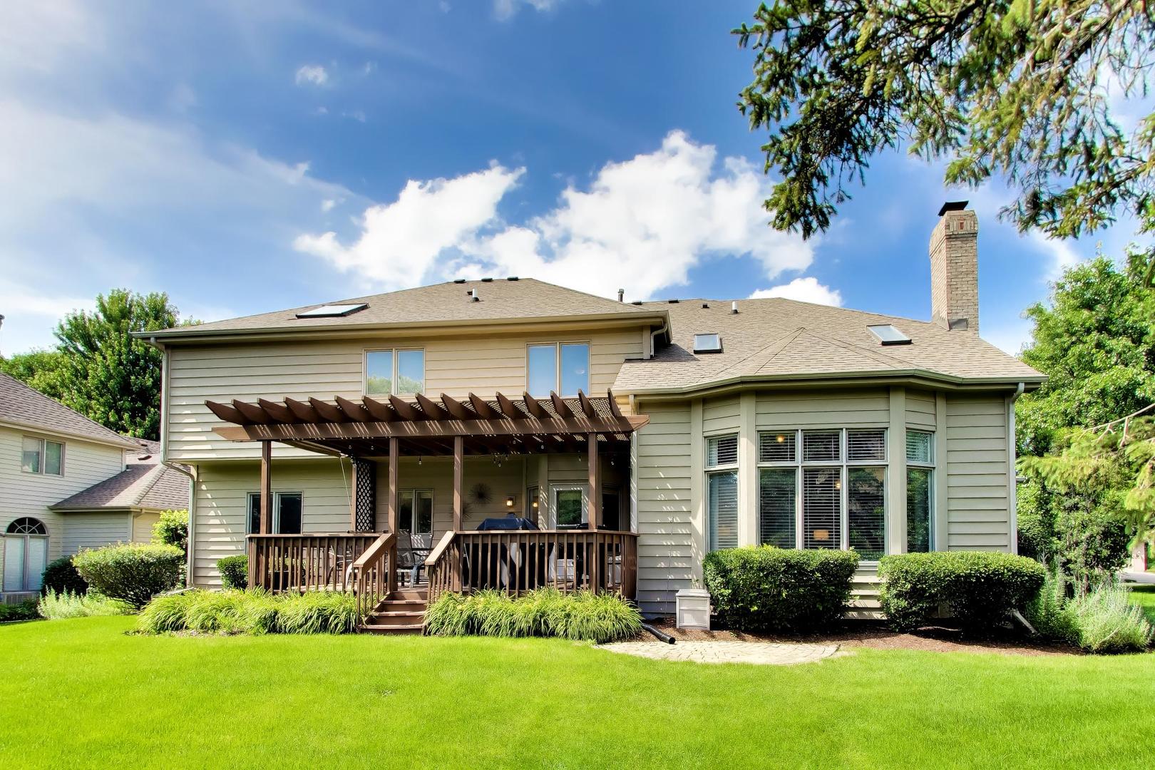 712 De Lasalle Court