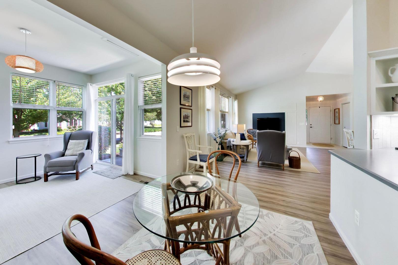 1450 W Ludington Circle