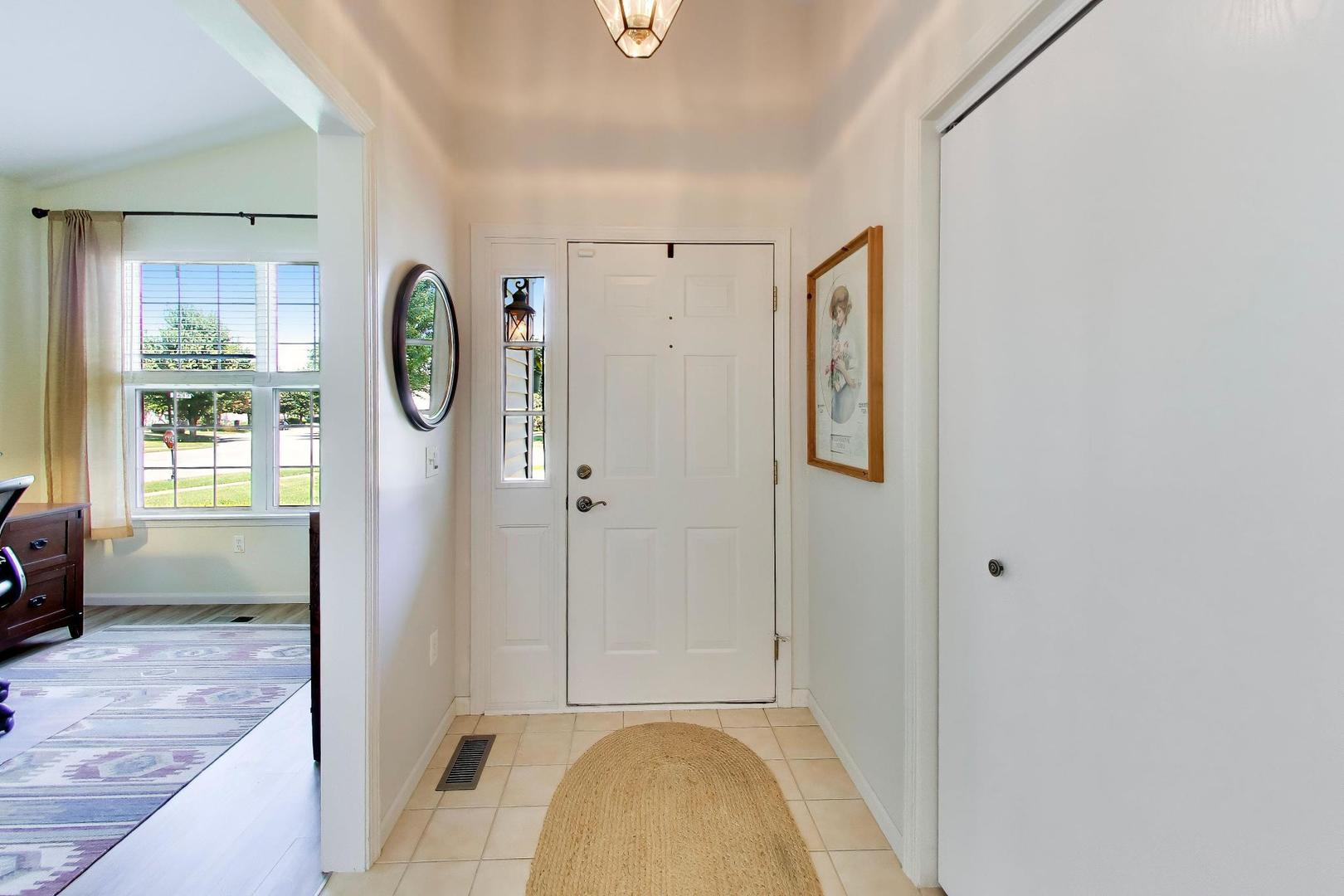 1450 W Ludington Circle