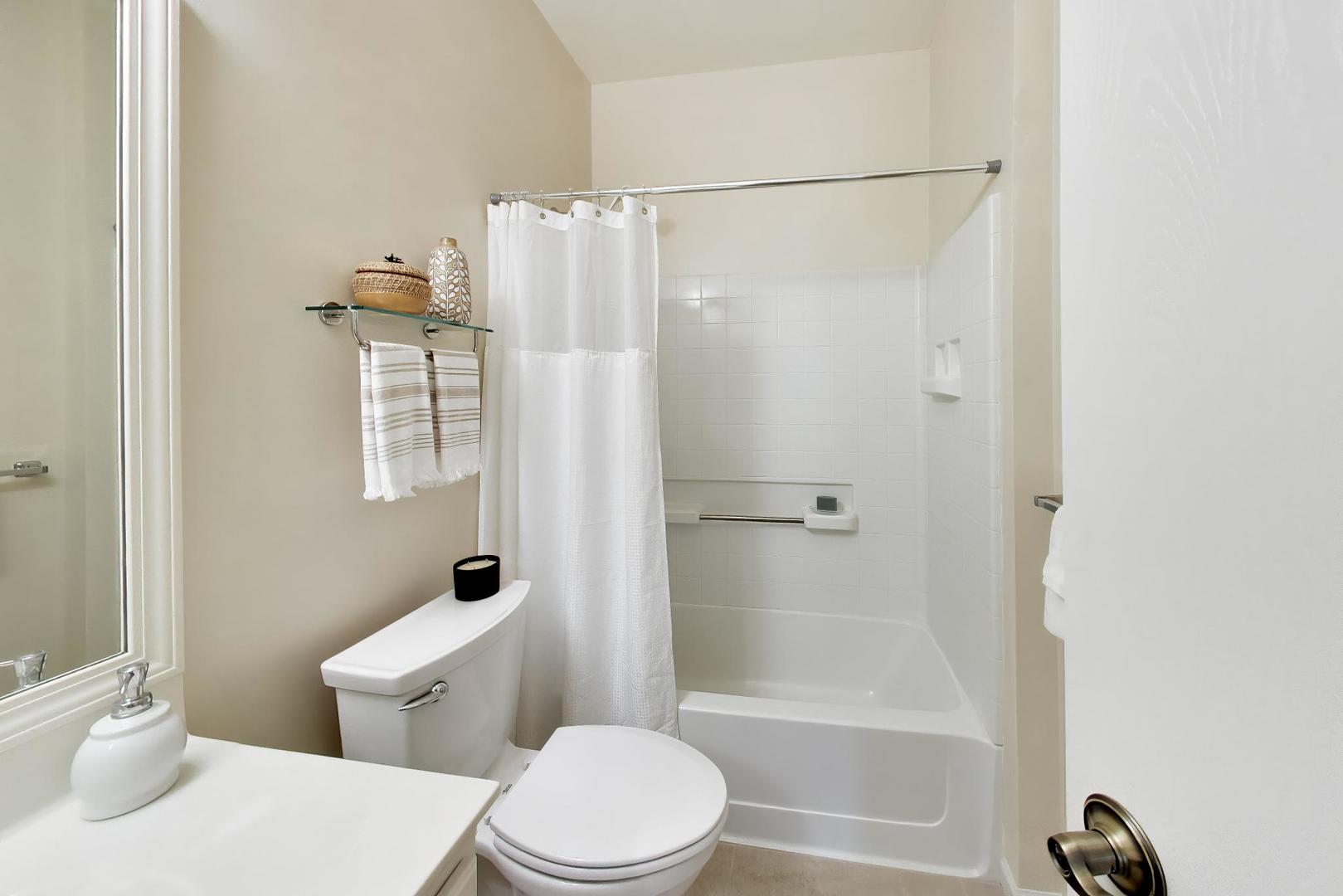 1450 W Ludington Circle