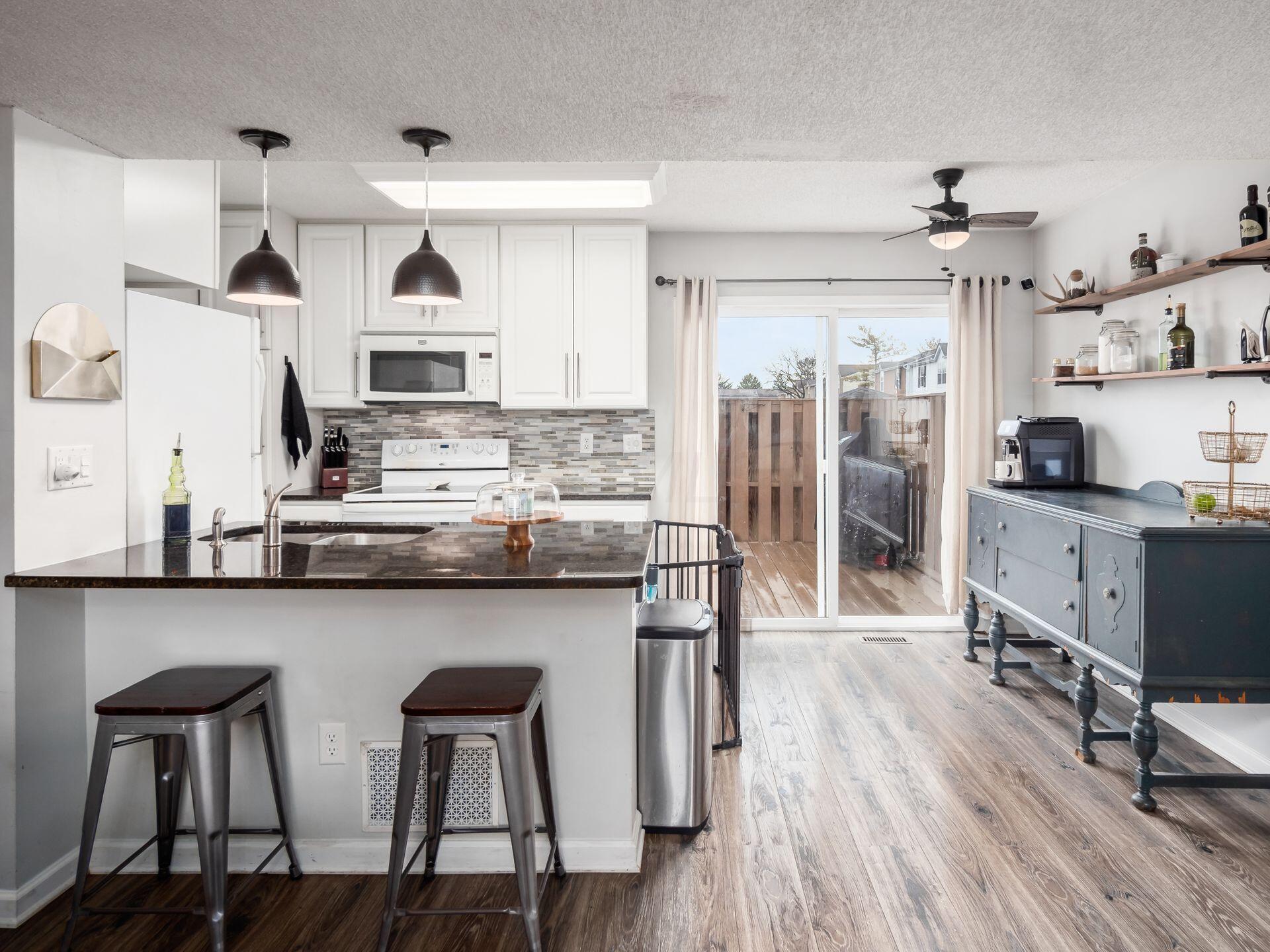 5019 Stoneybrook Boulevard, 10A