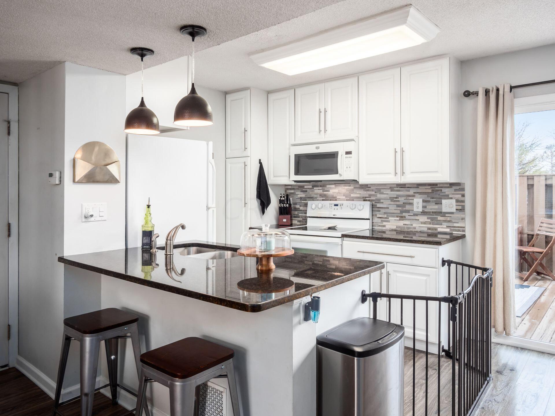 5019 Stoneybrook Boulevard, 10A