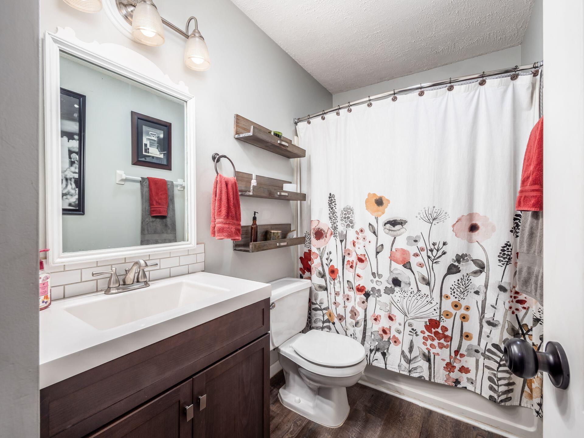 5019 Stoneybrook Boulevard, 10A
