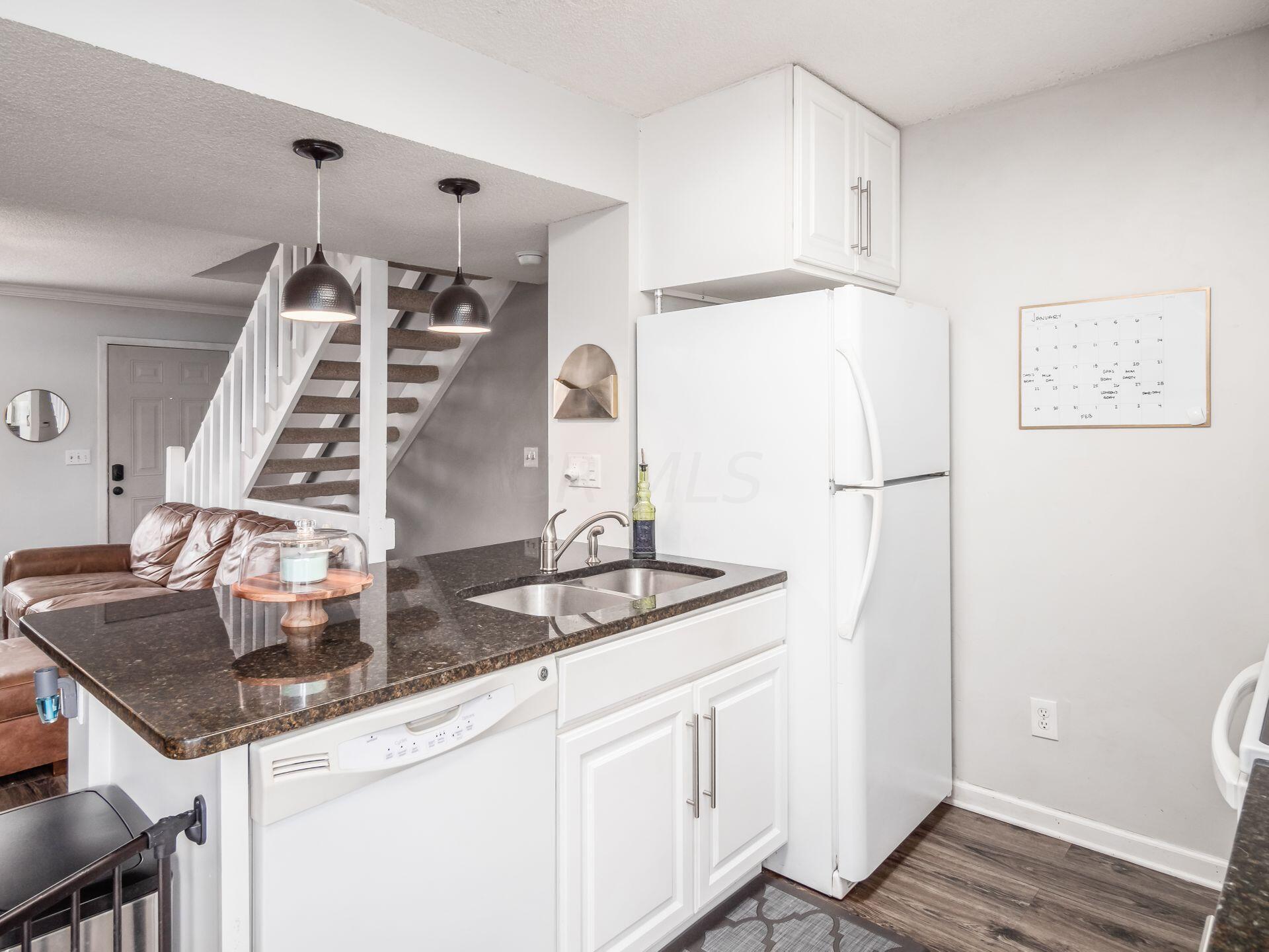 5019 Stoneybrook Boulevard, 10A