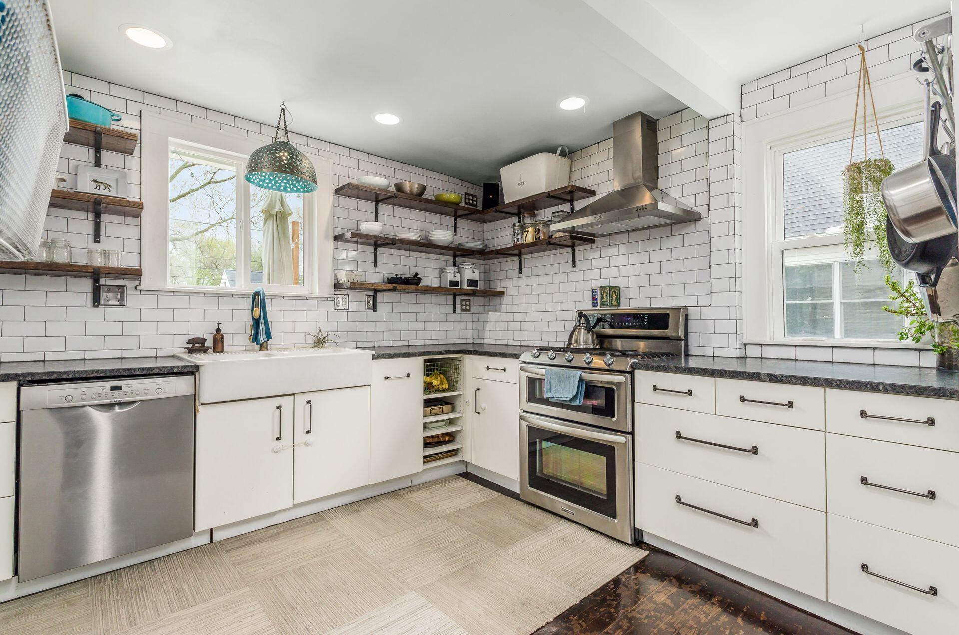 372 Northridge Road
