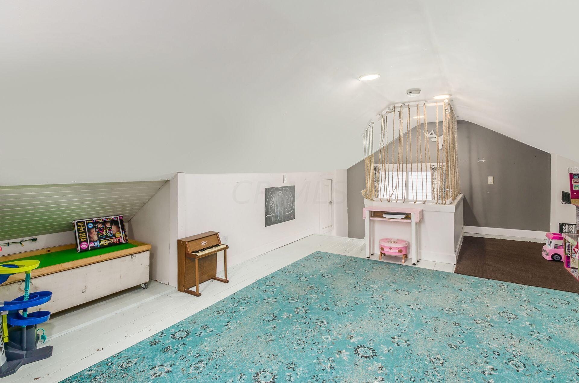 372 Northridge Road