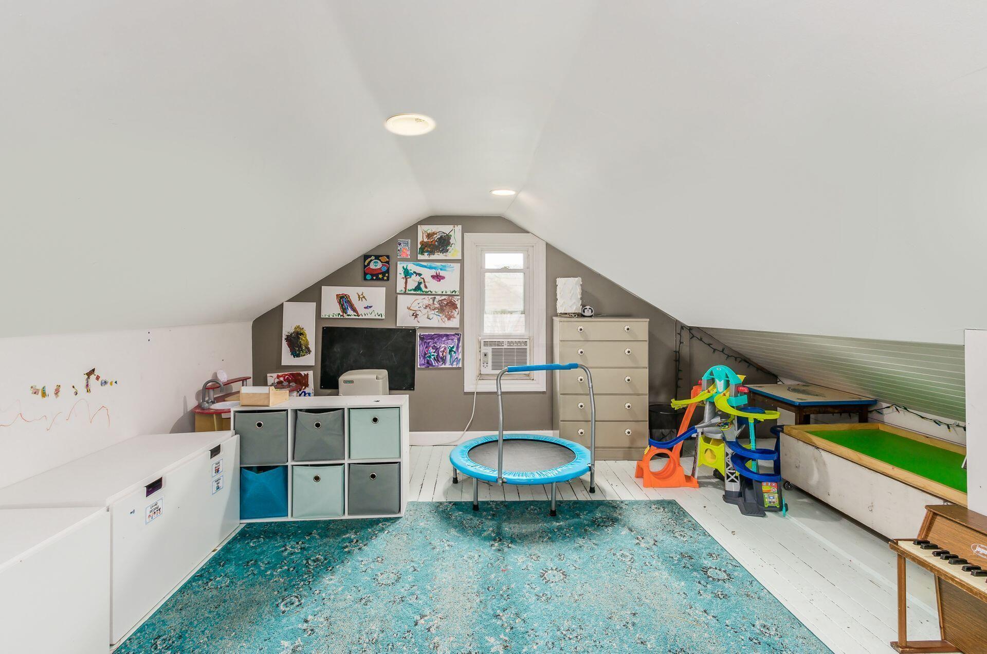 372 Northridge Road