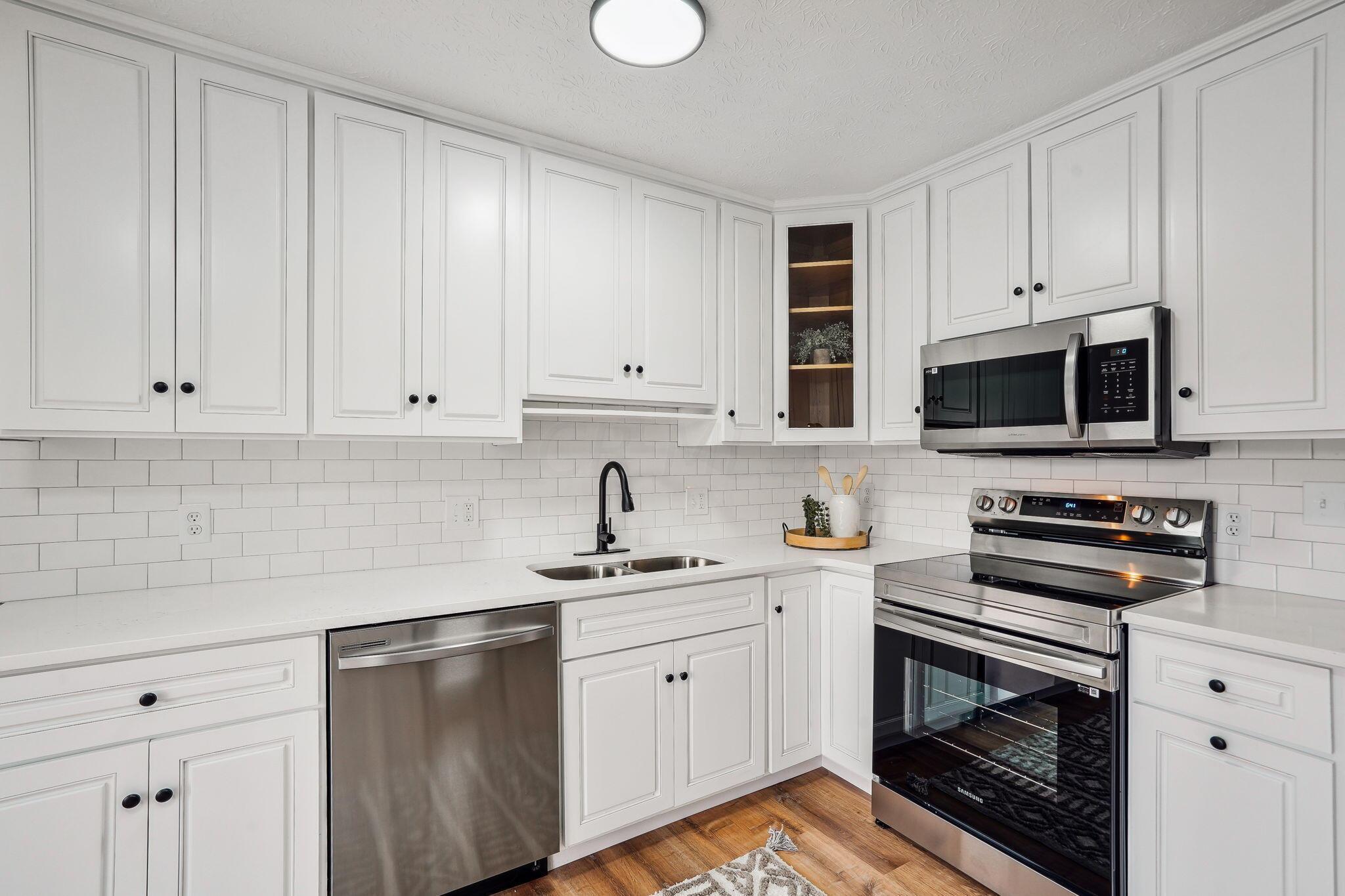 1267 Le Anne Marie Circle