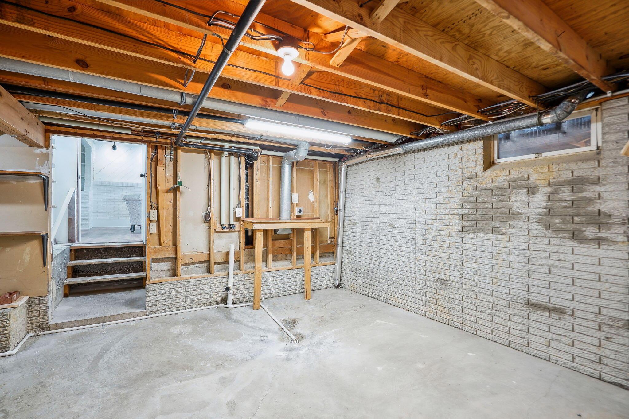 1267 Le Anne Marie Circle