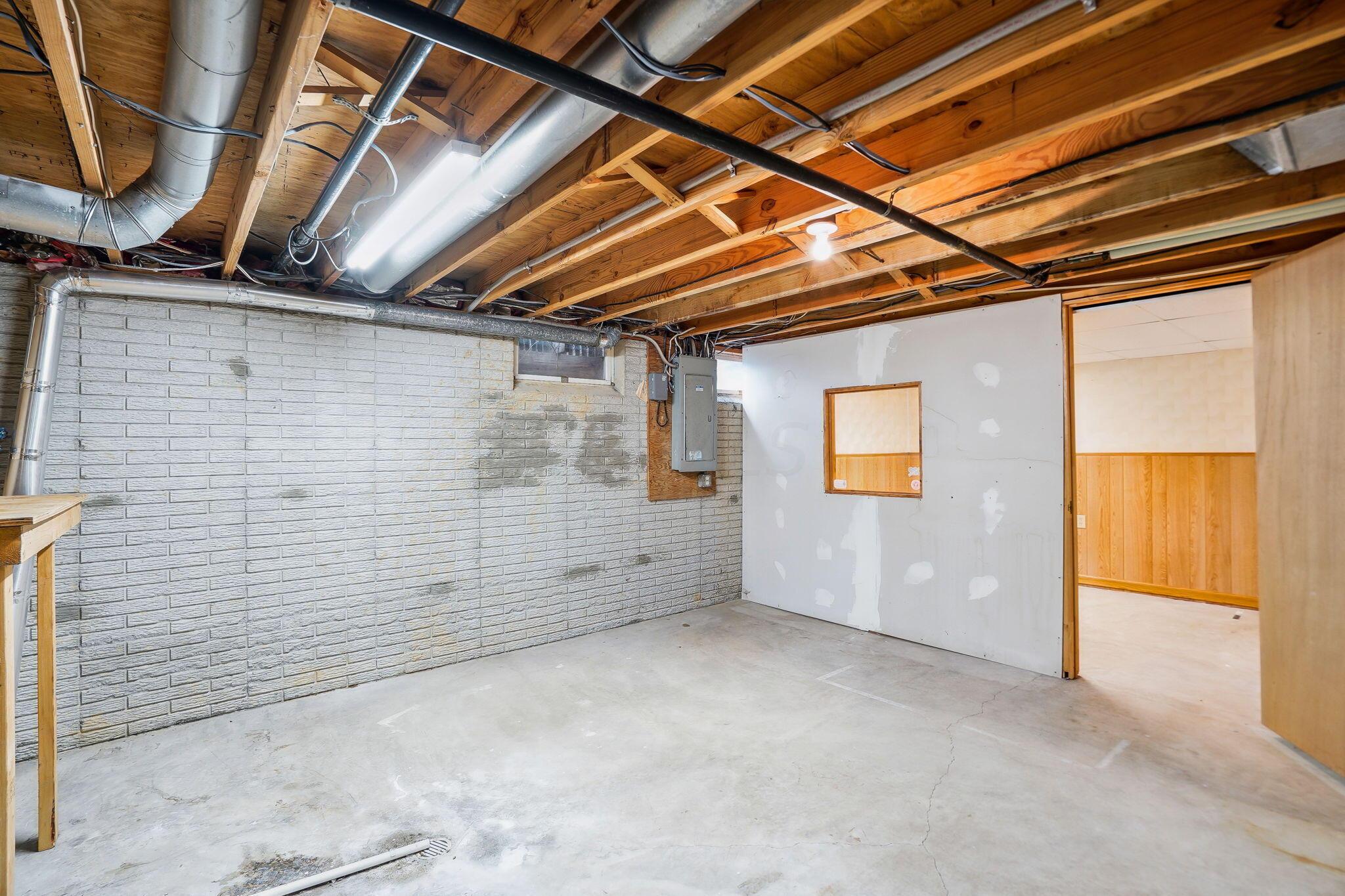 1267 Le Anne Marie Circle