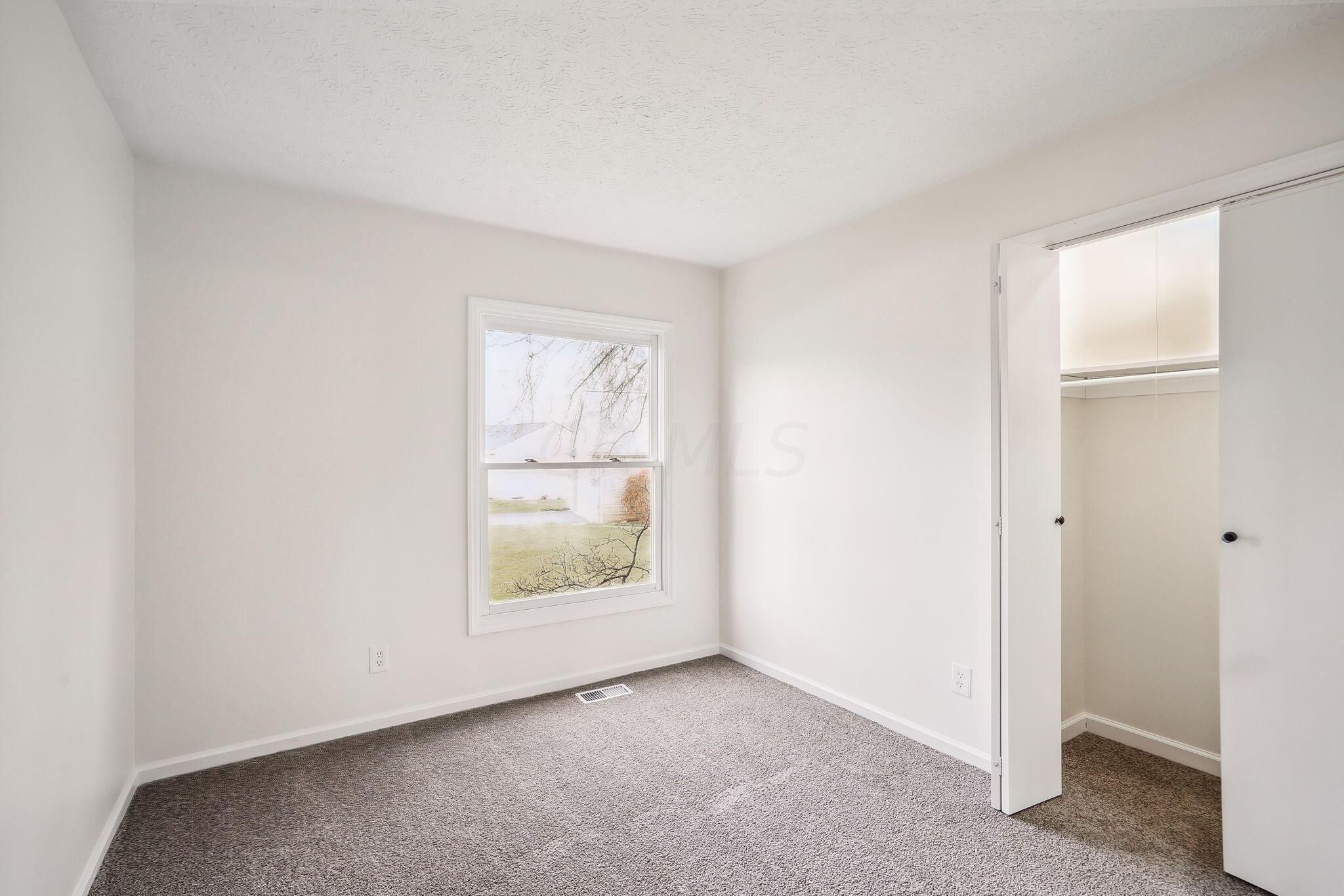 1267 Le Anne Marie Circle
