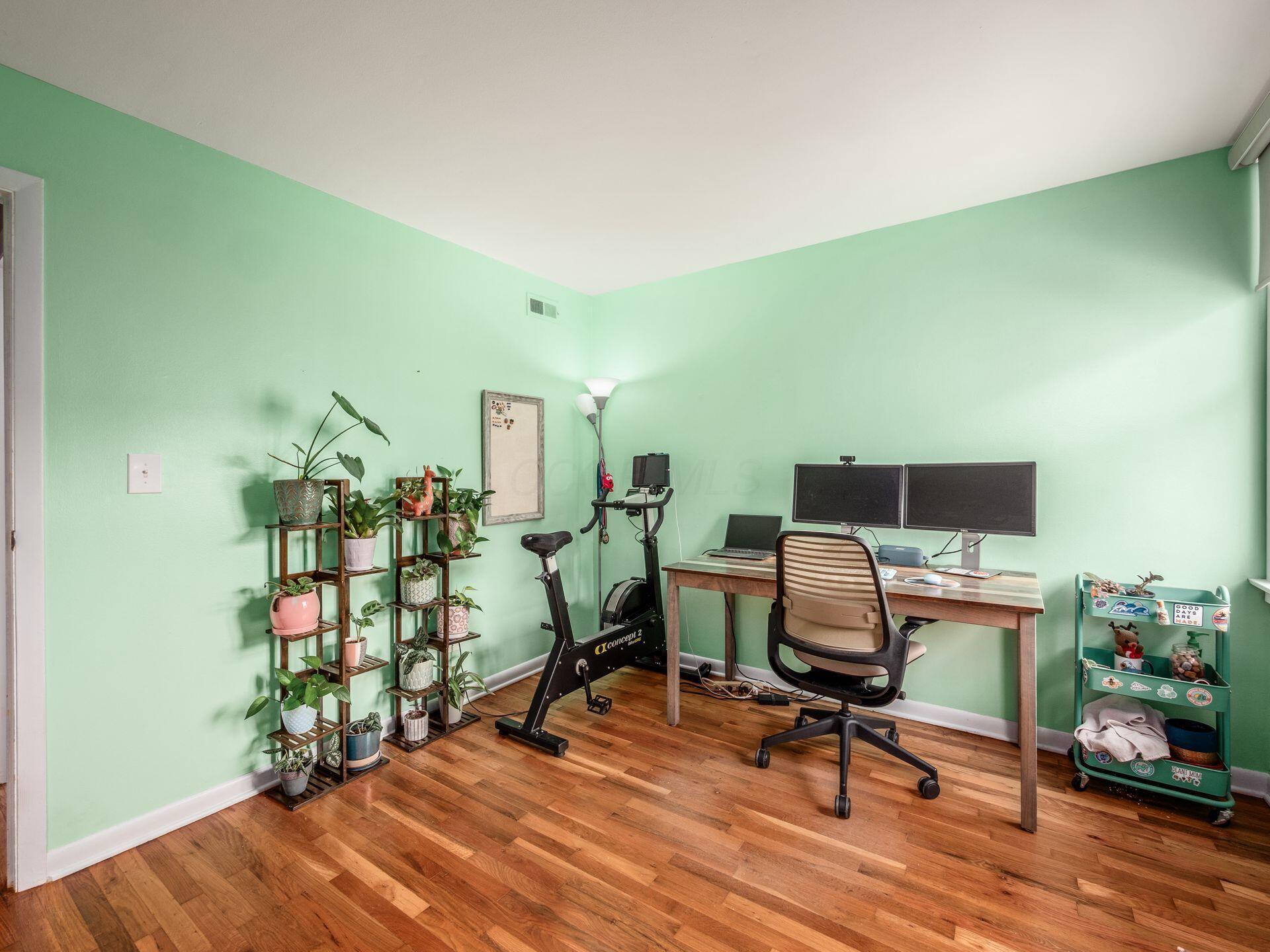 1614 Lafayette Drive