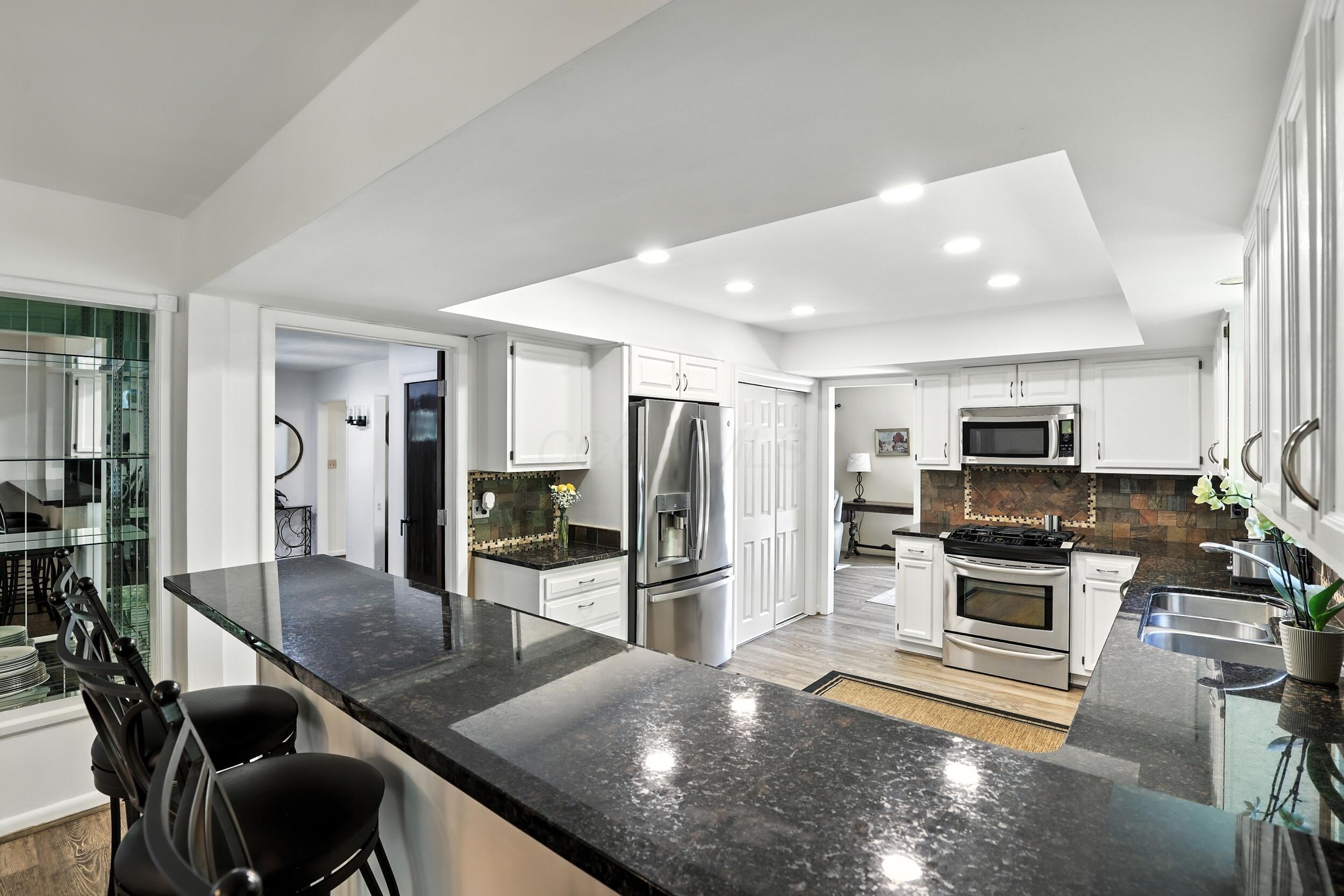 941 Clubview Boulevard S