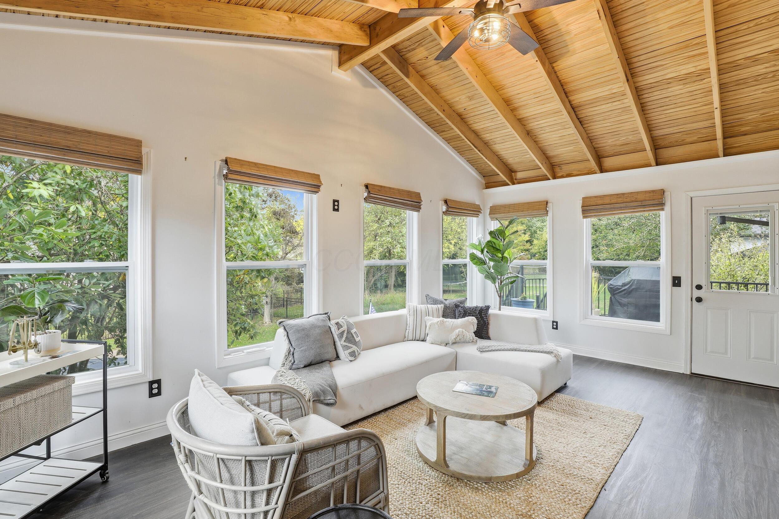 941 Clubview Boulevard S