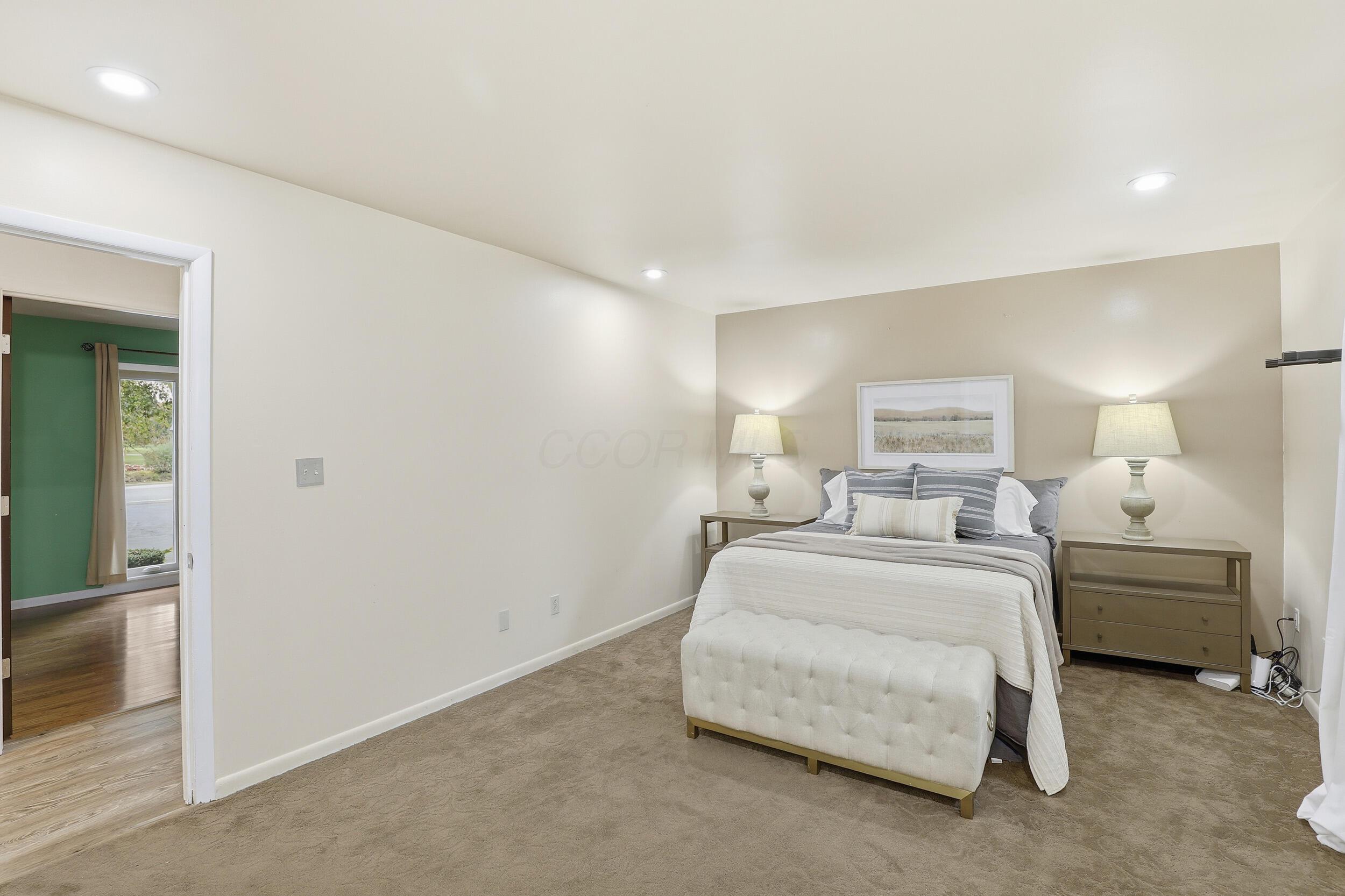 941 Clubview Boulevard S