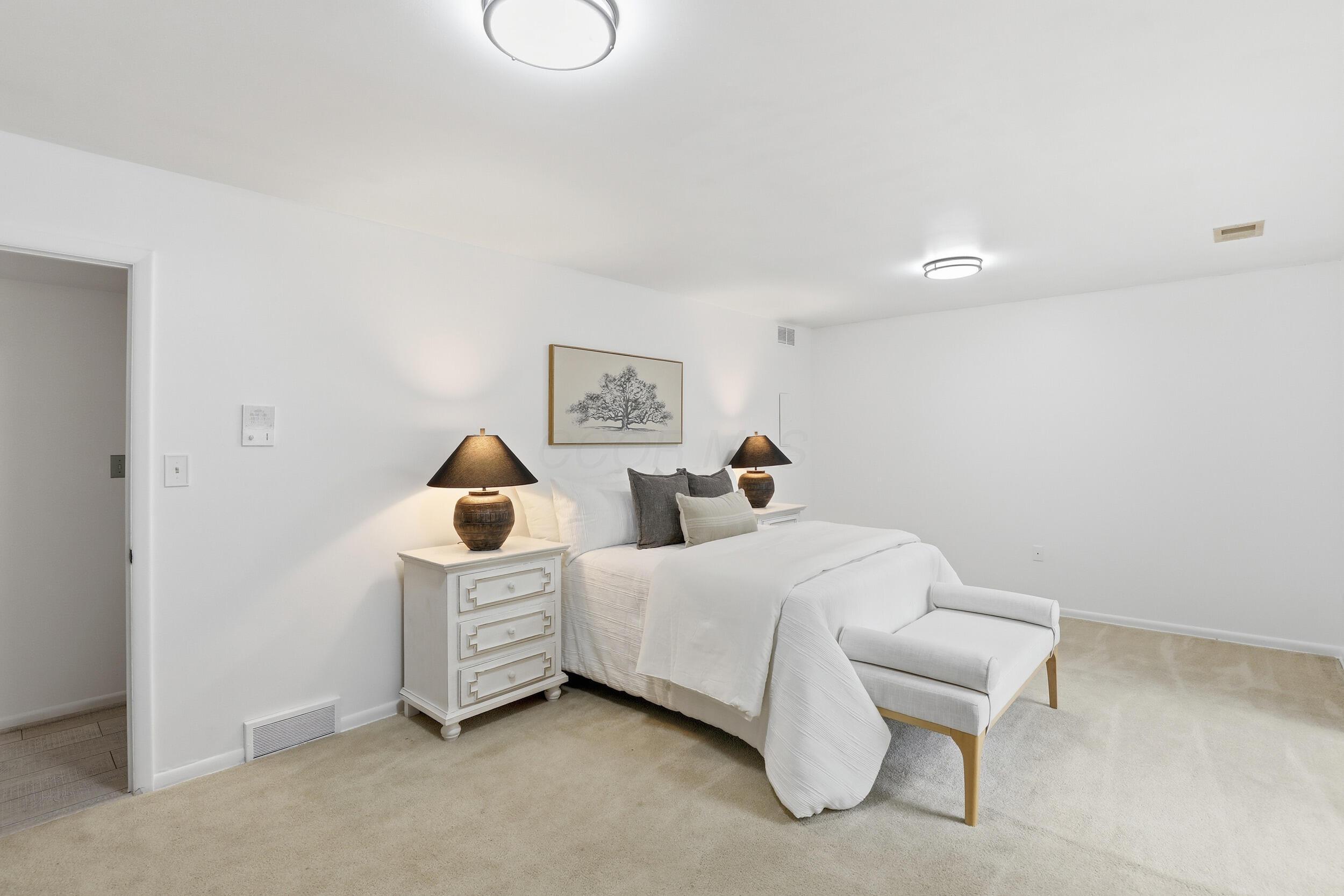 941 Clubview Boulevard S