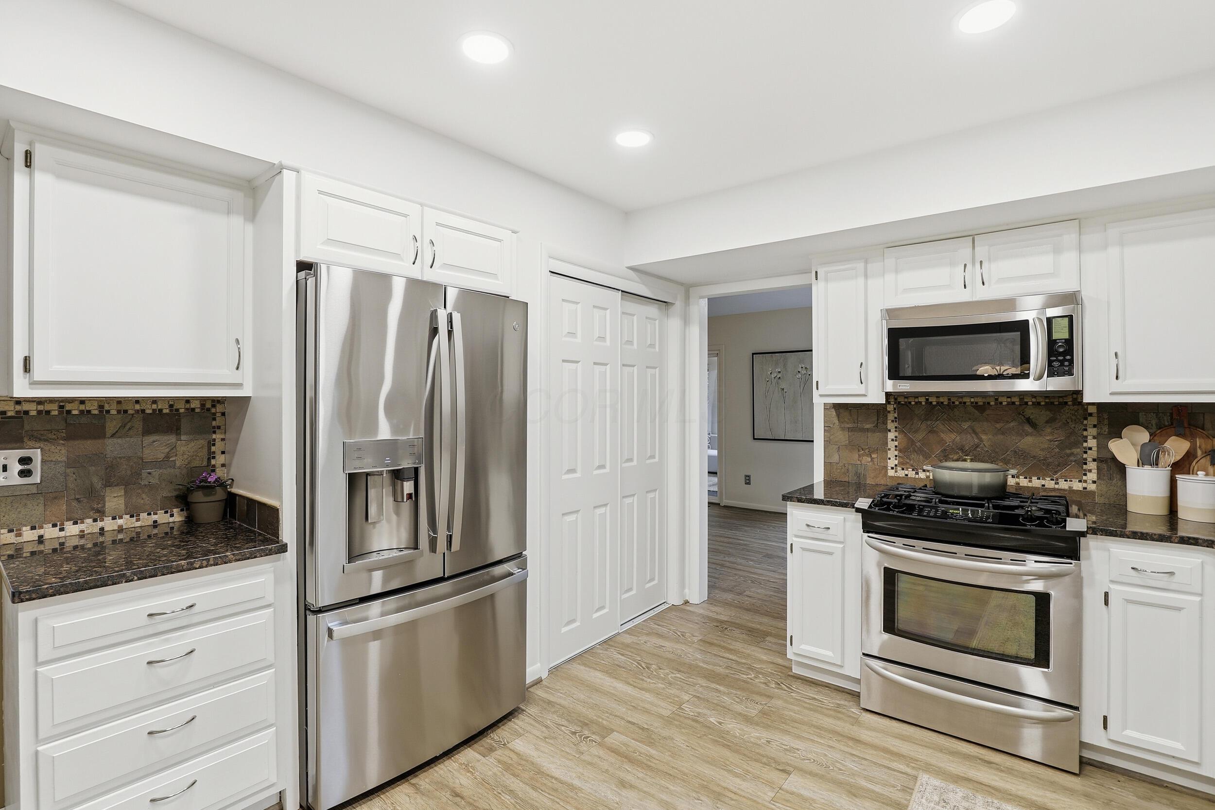 941 Clubview Boulevard S