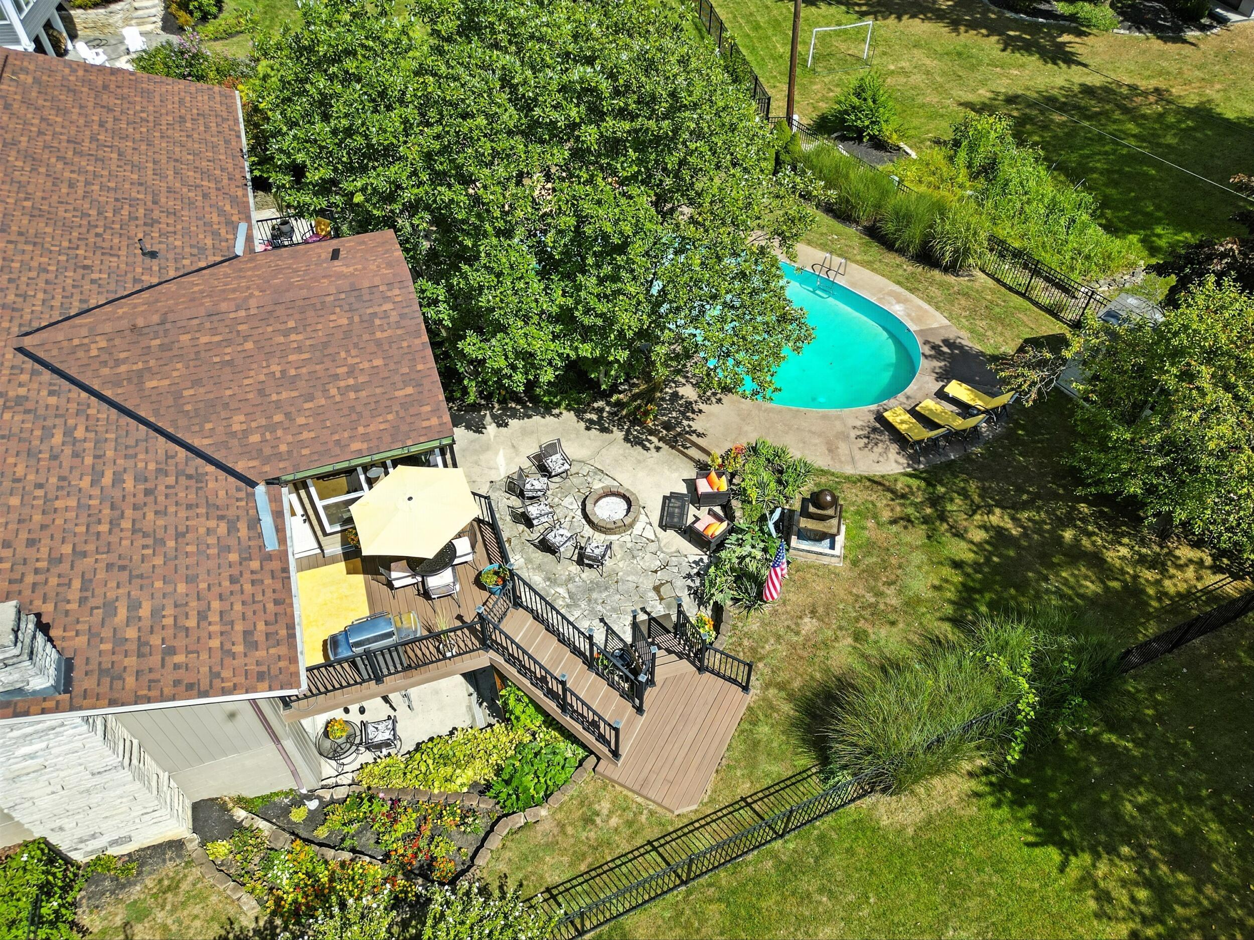 941 Clubview Boulevard S