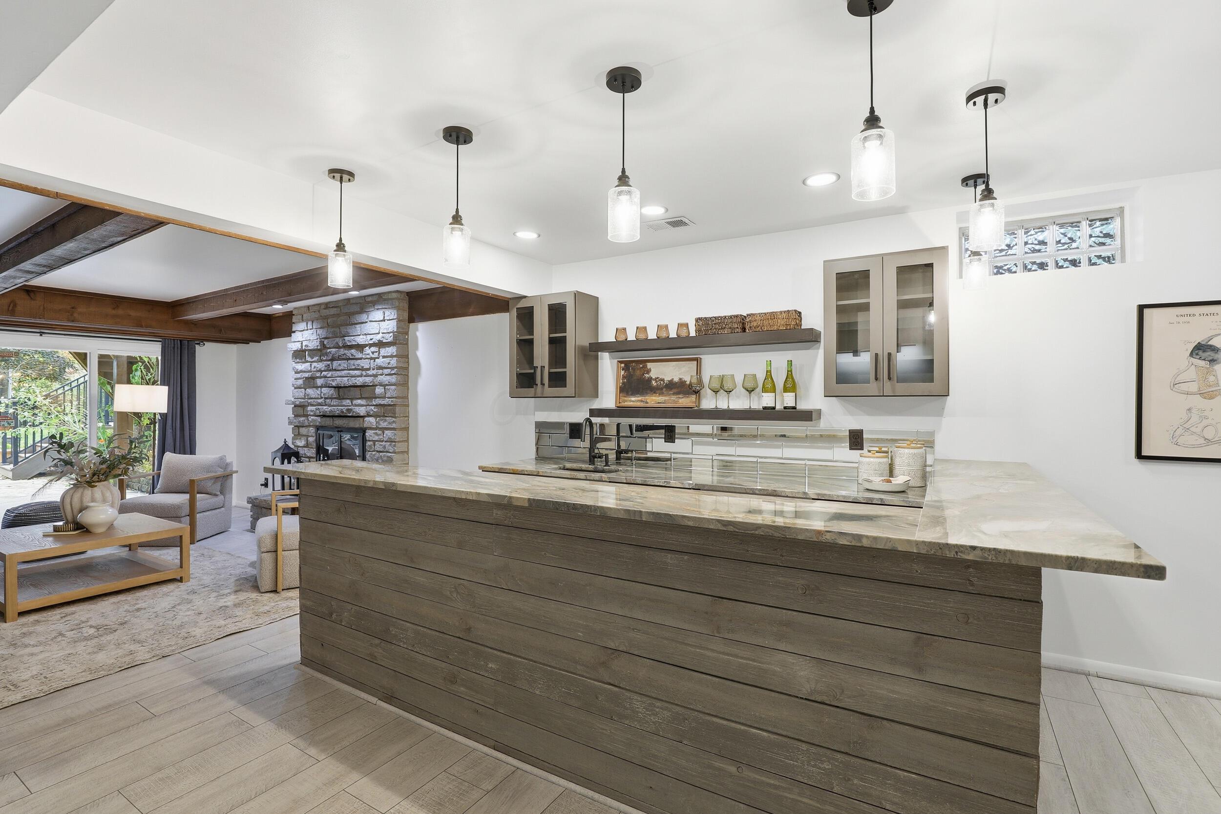 941 Clubview Boulevard S