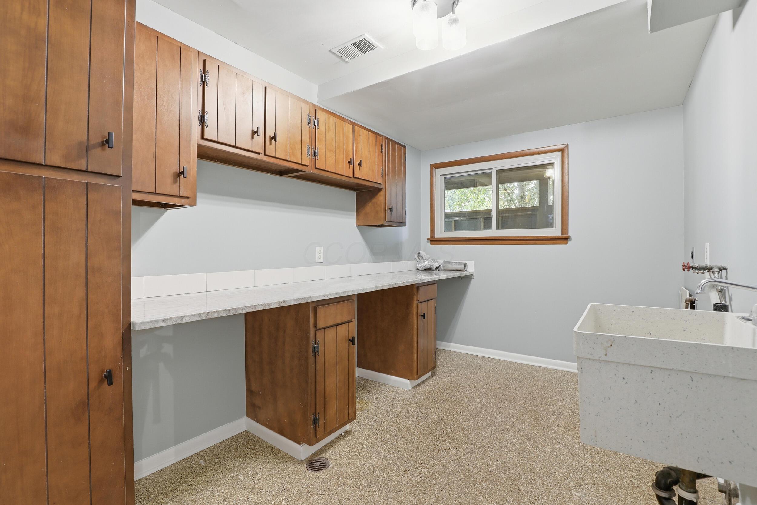 941 Clubview Boulevard S