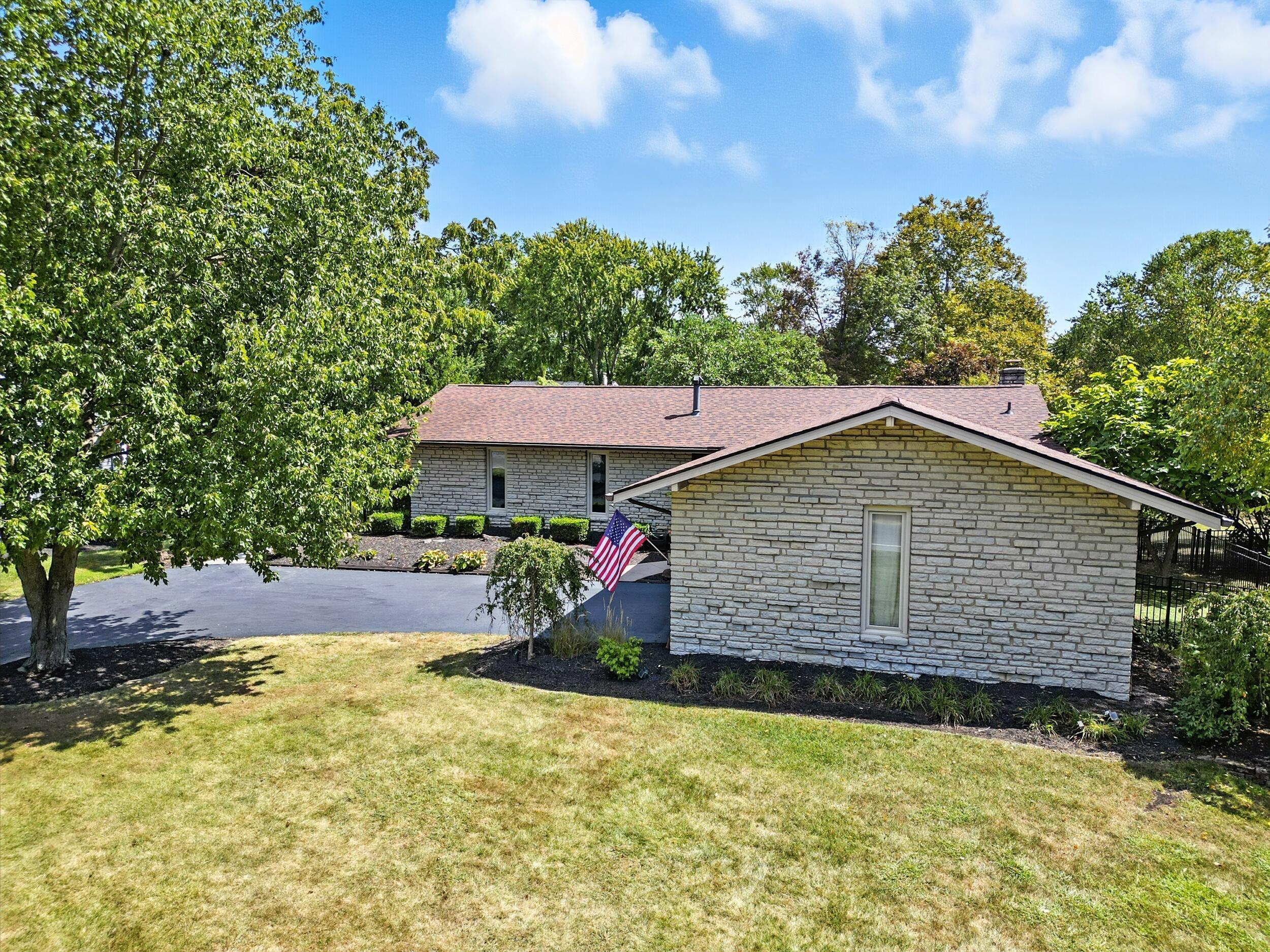 941 Clubview Boulevard S