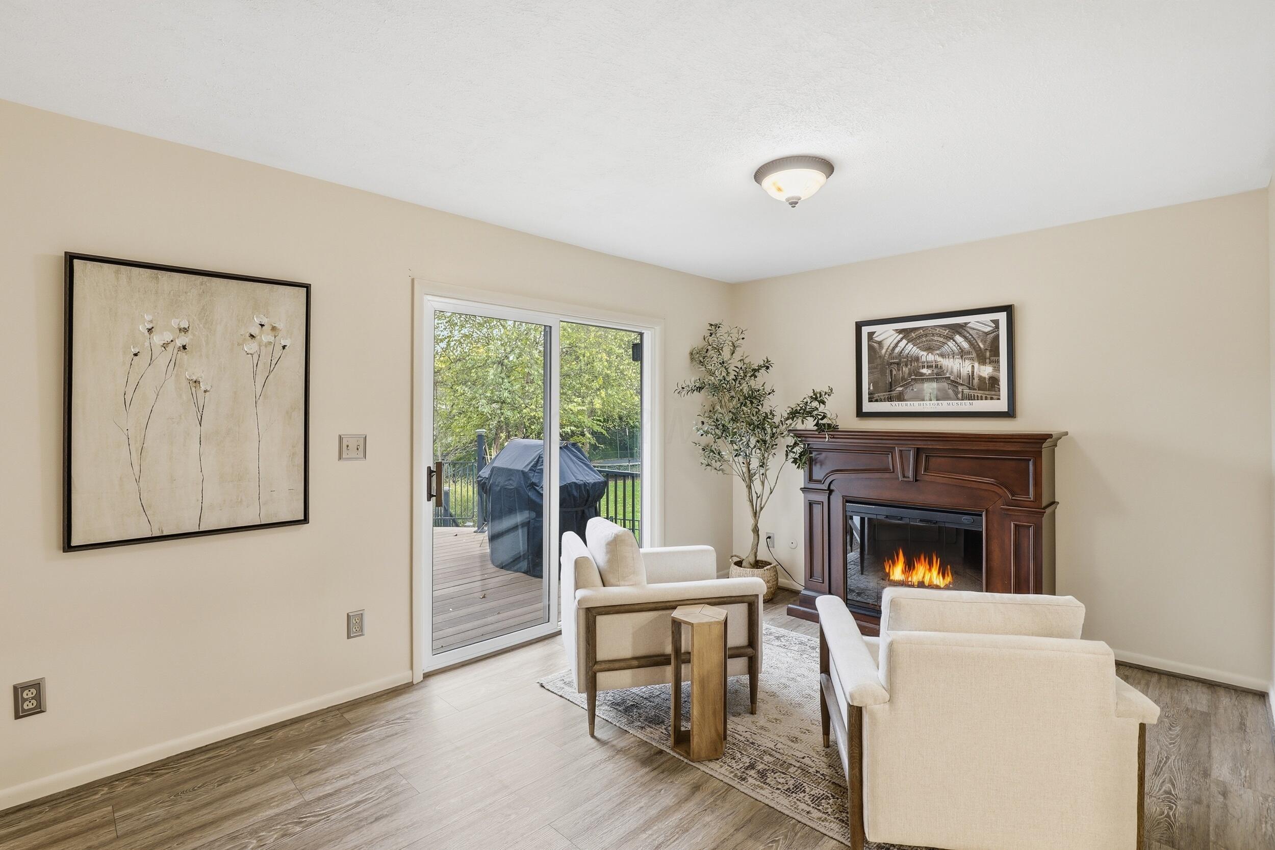 941 Clubview Boulevard S