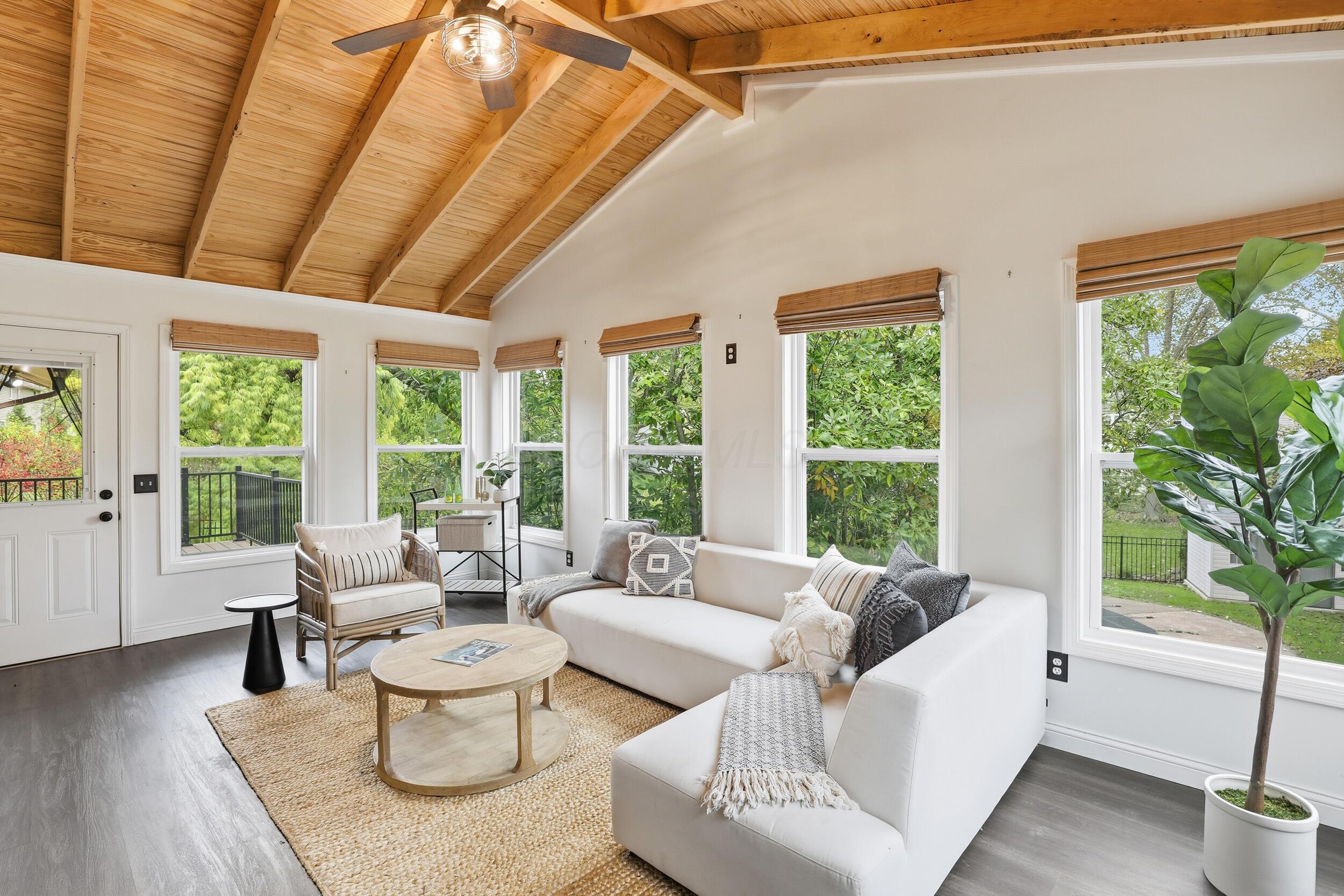 941 Clubview Boulevard S