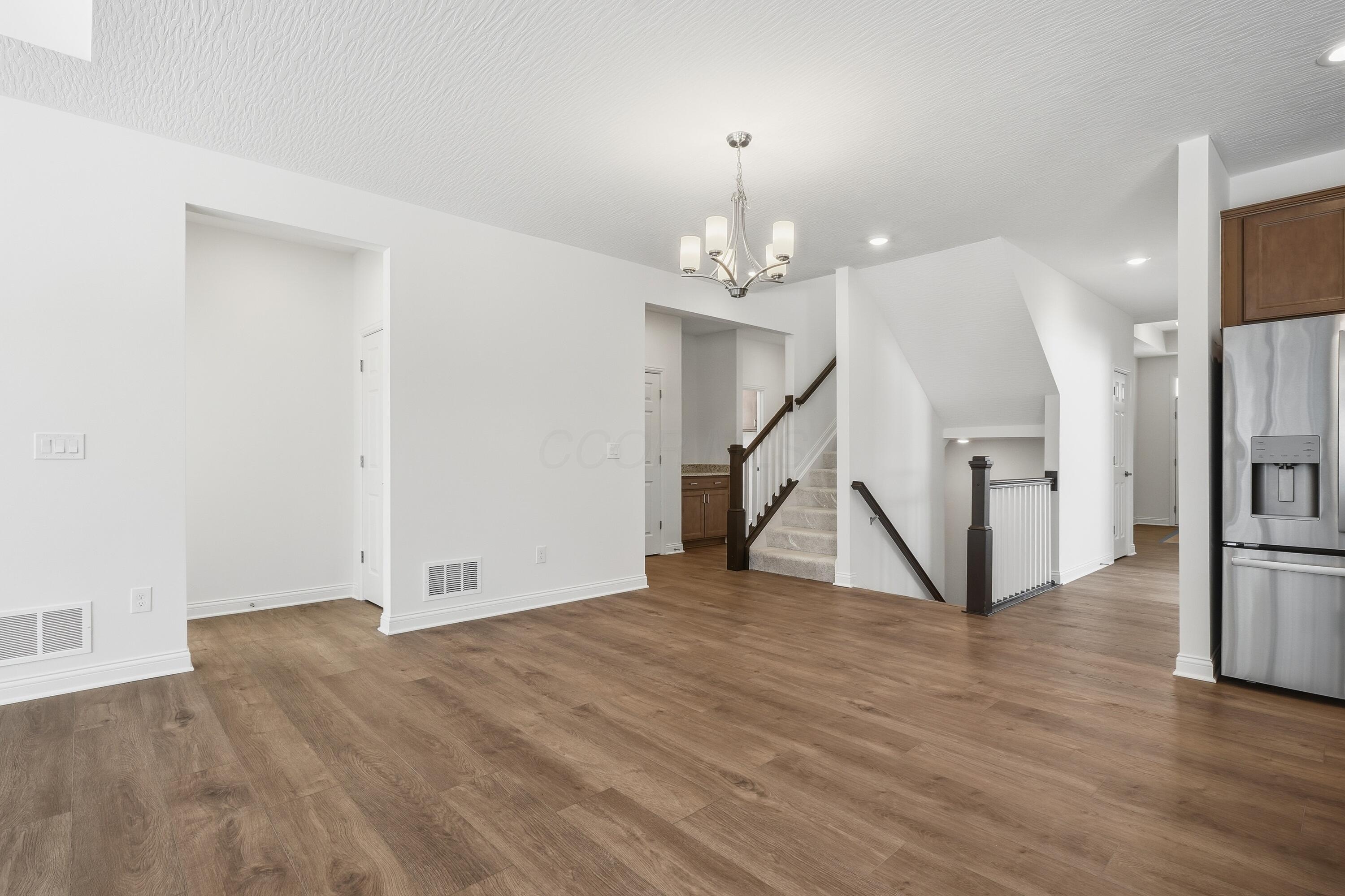 1533 Maple Heights Drive