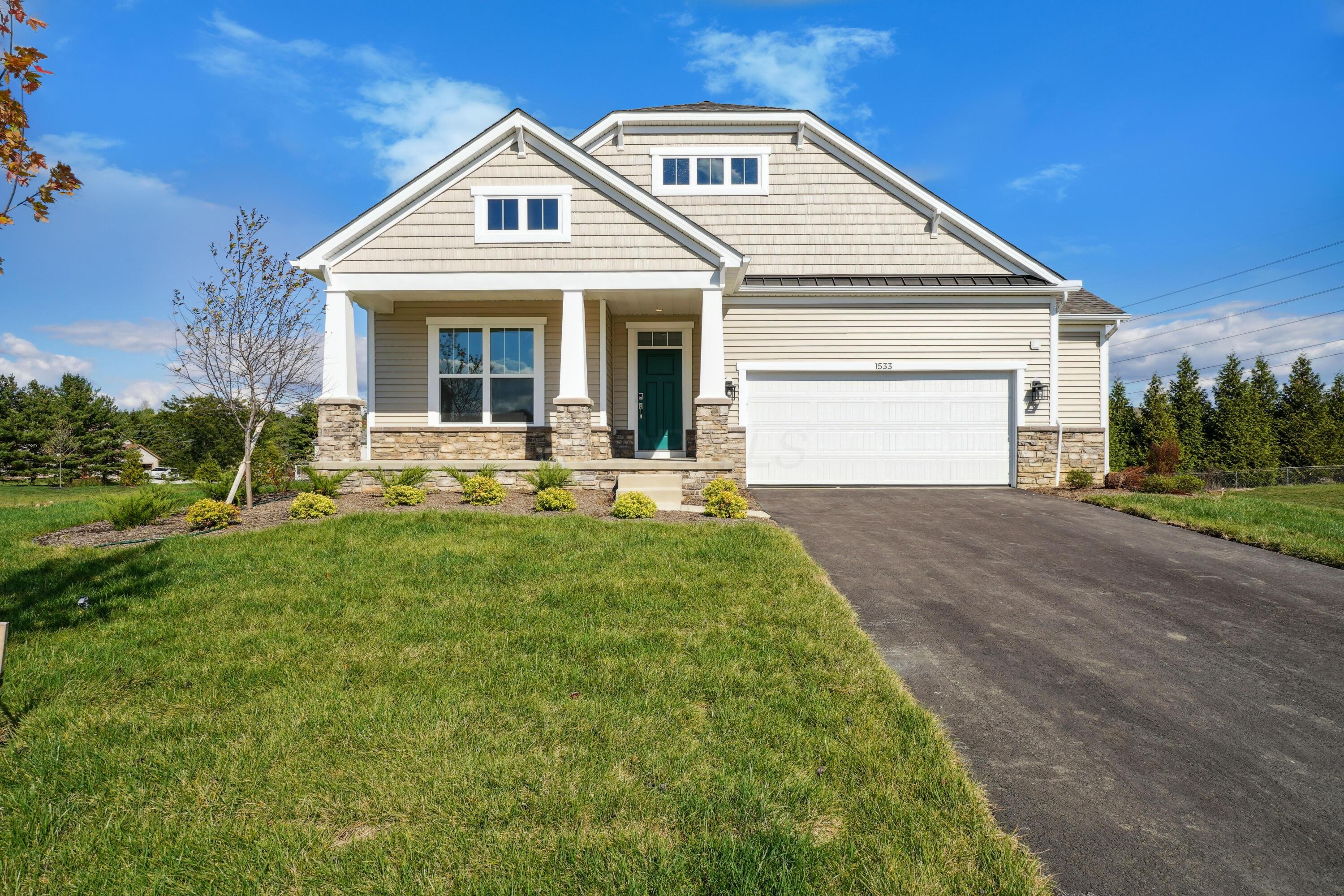 1533 Maple Heights Drive