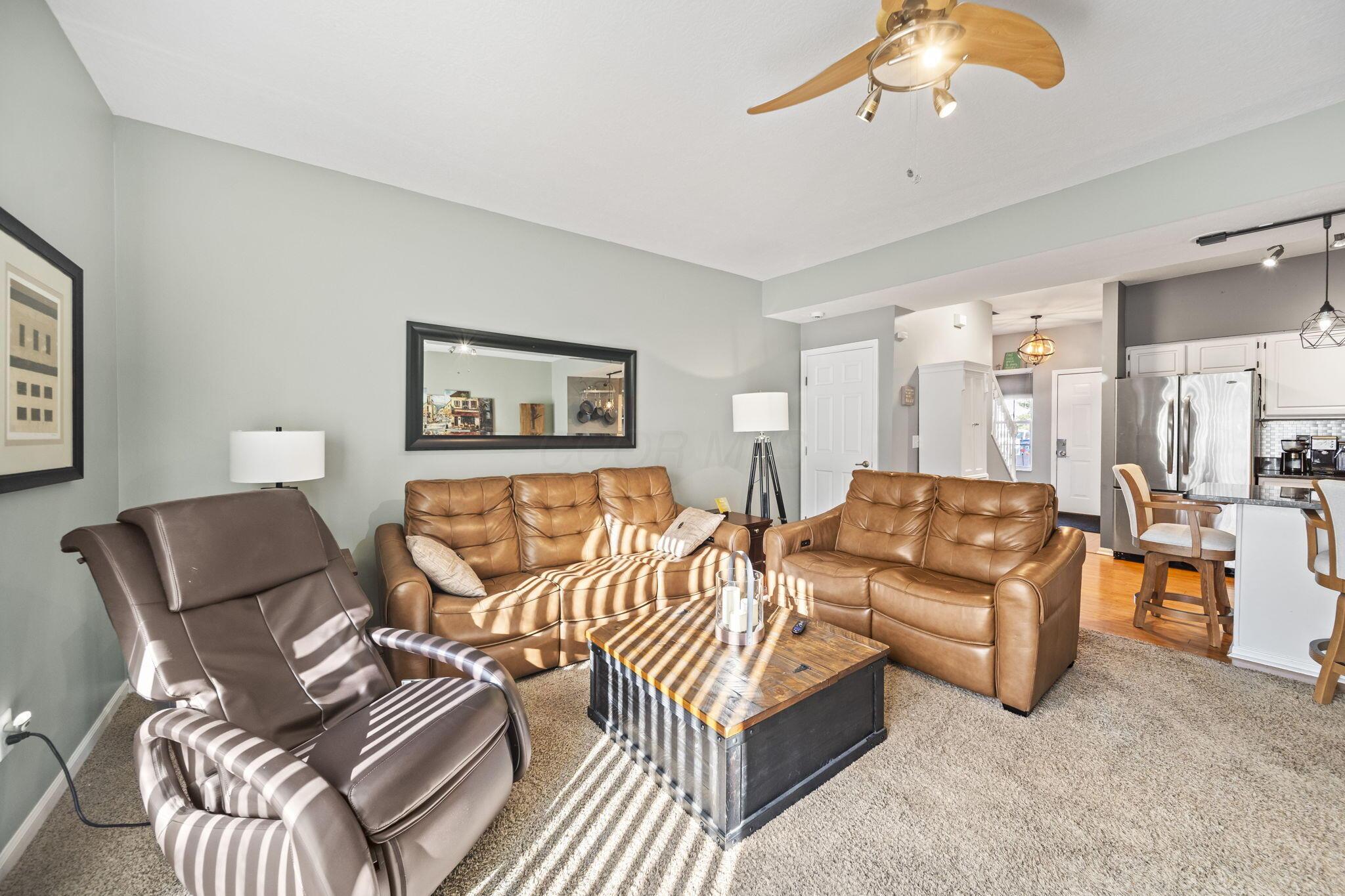 3073 Birch Hollow Way