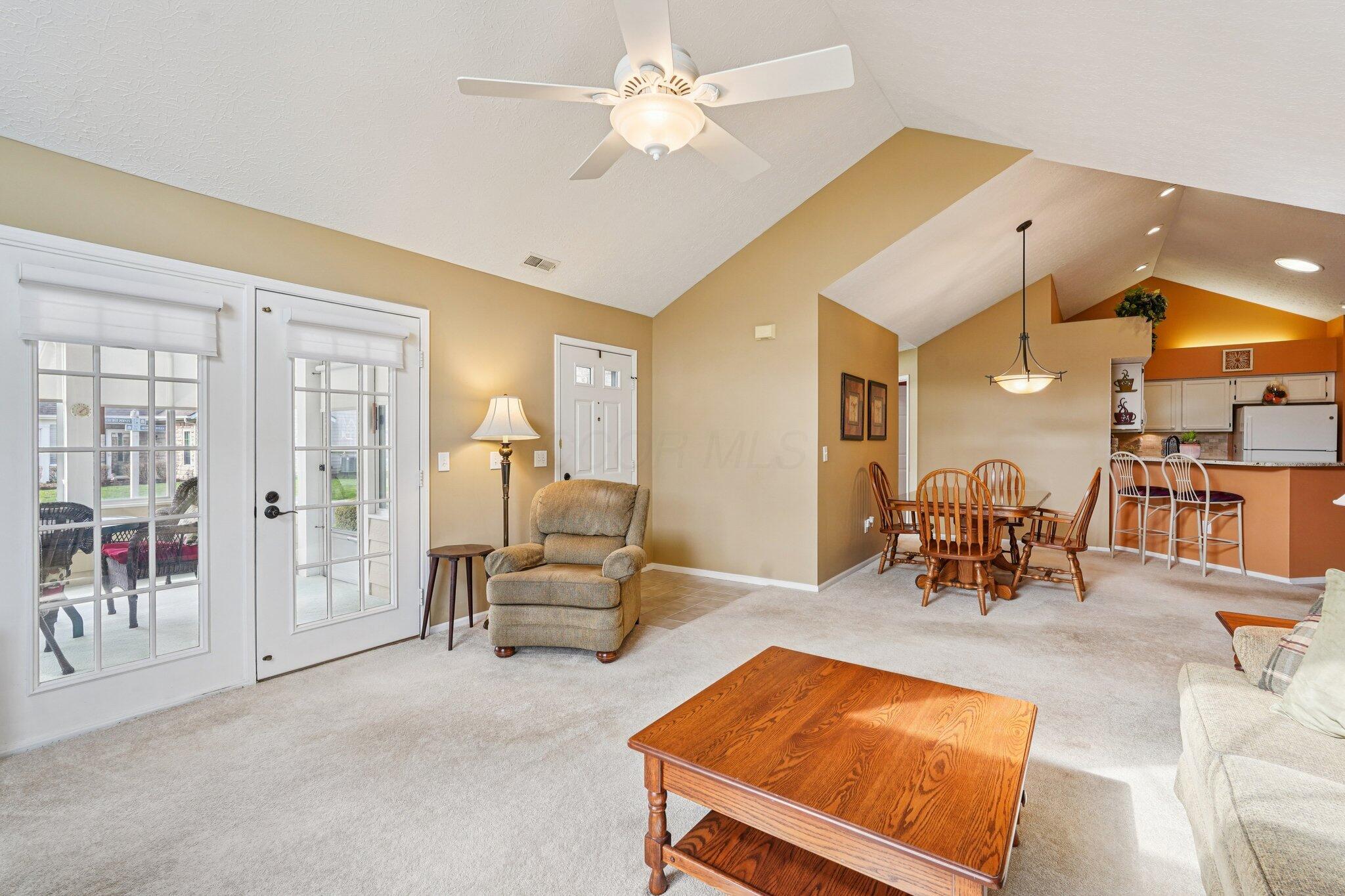 6370 Pinehurst Pointe
