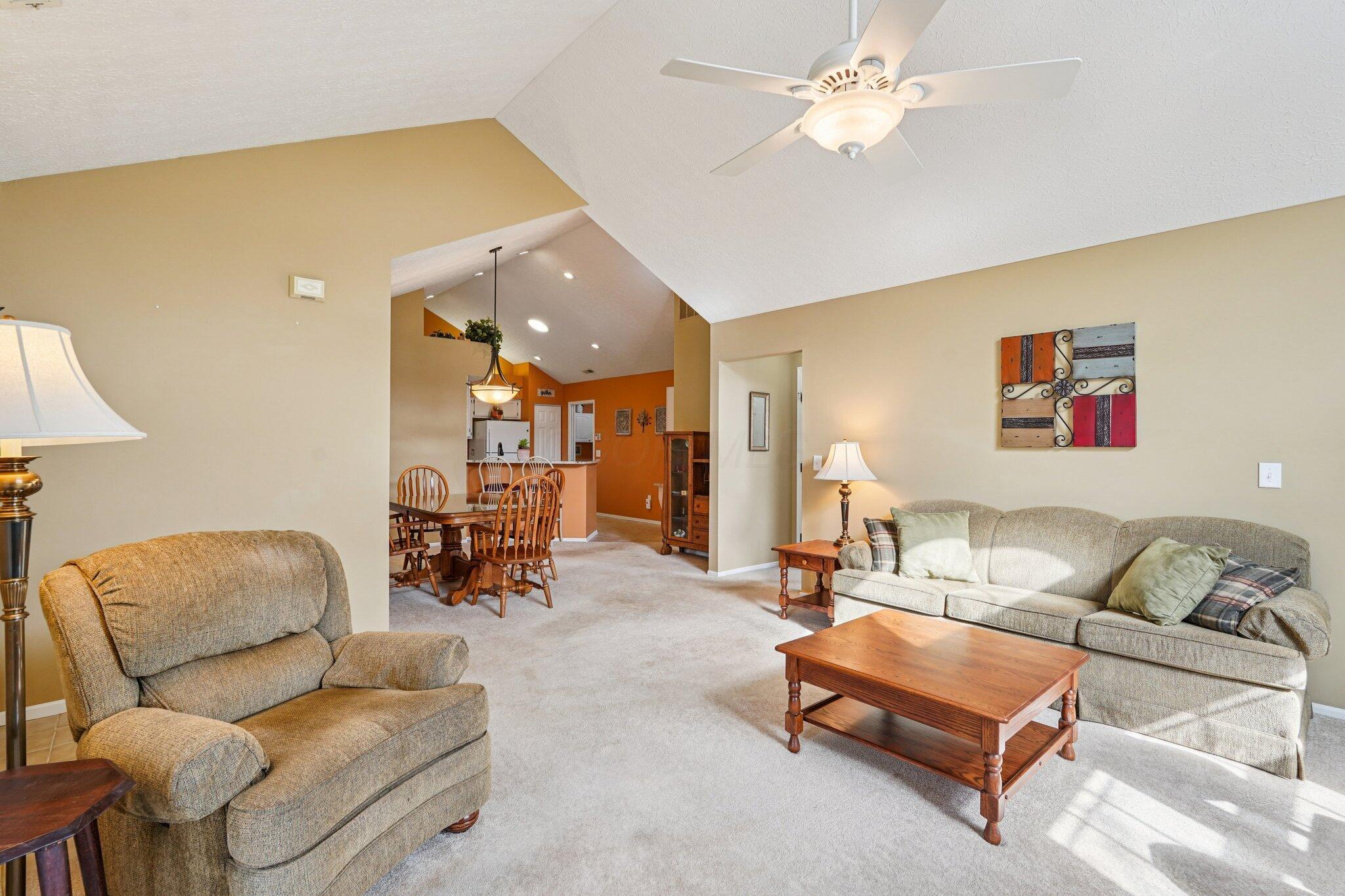 6370 Pinehurst Pointe
