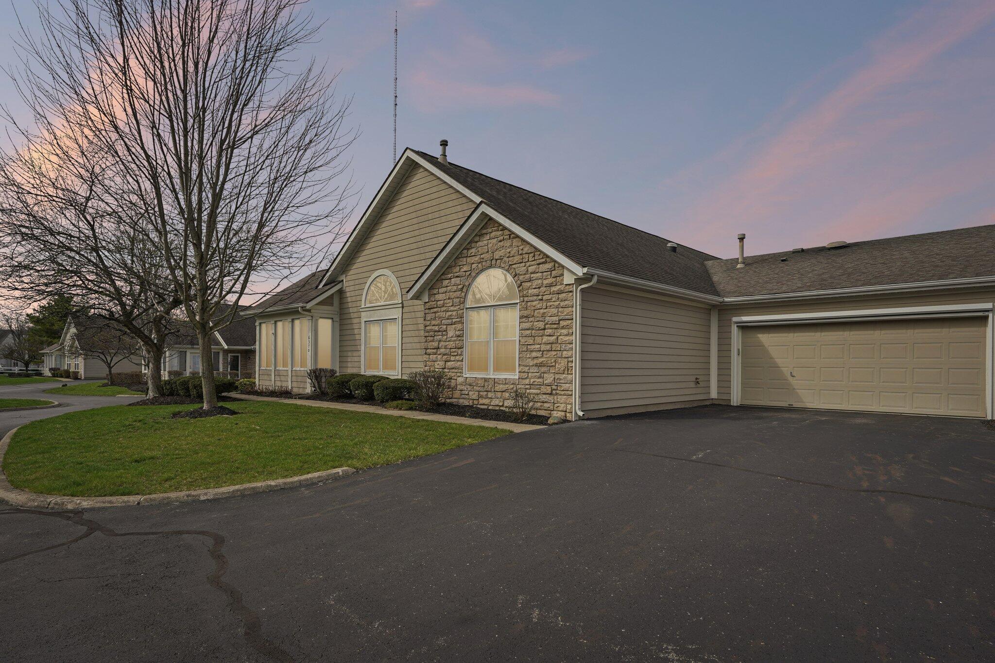 6370 Pinehurst Pointe