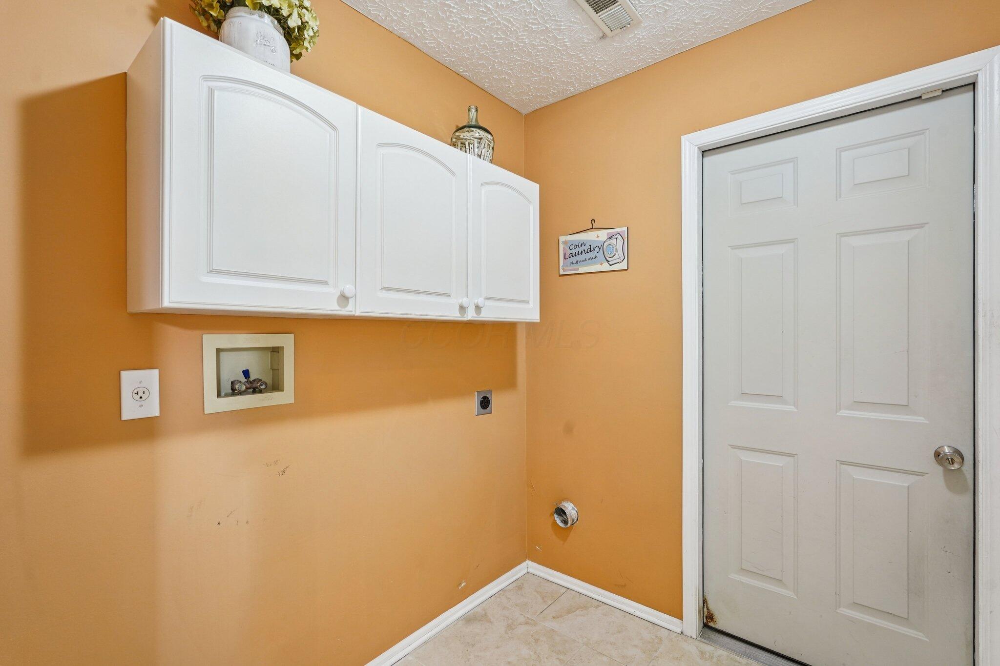 6370 Pinehurst Pointe