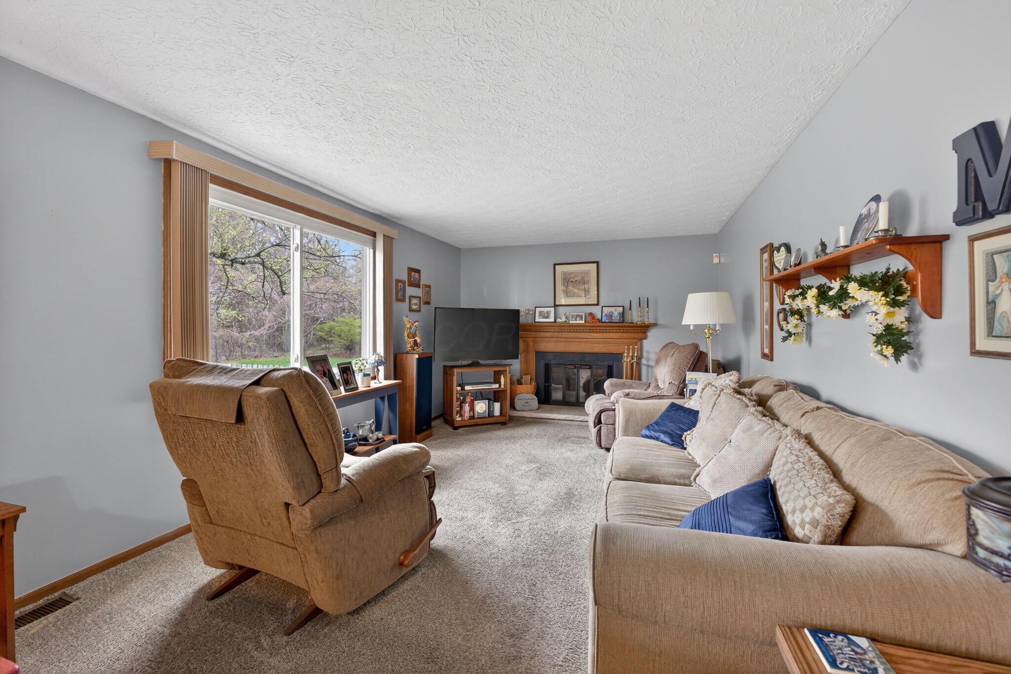 8433 Bridletree Way