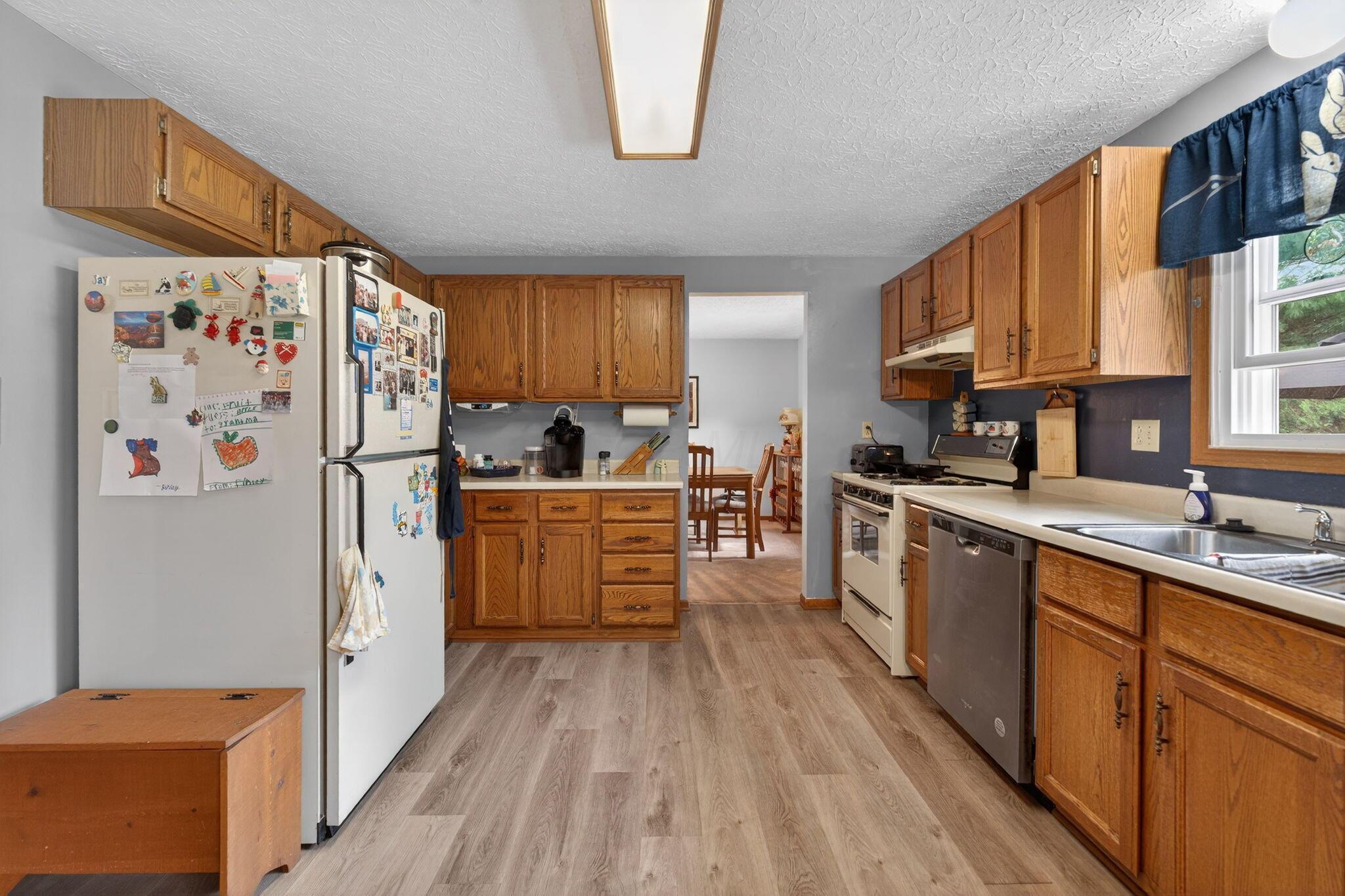 8433 Bridletree Way