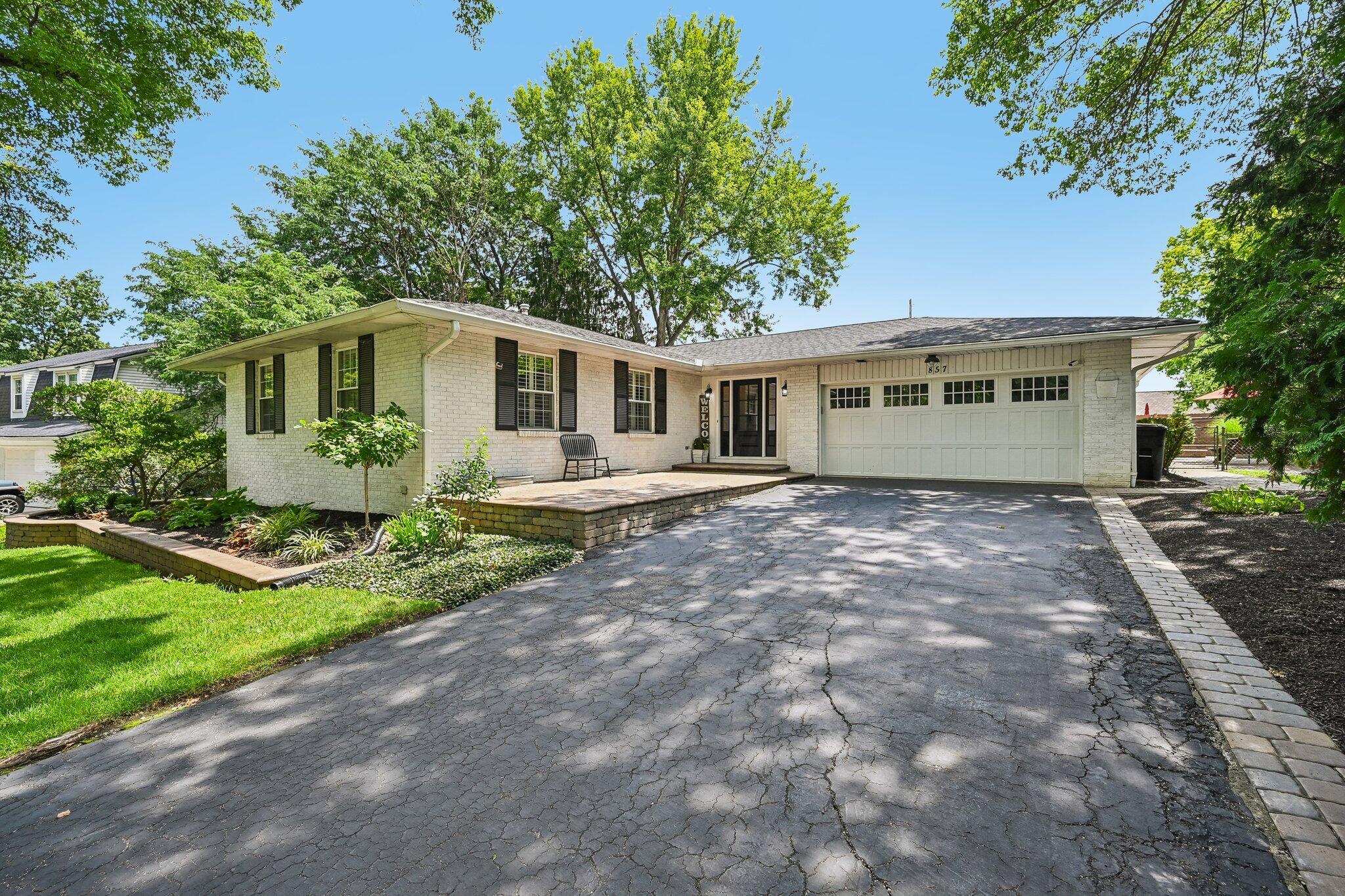 857 Lookout Point Drive