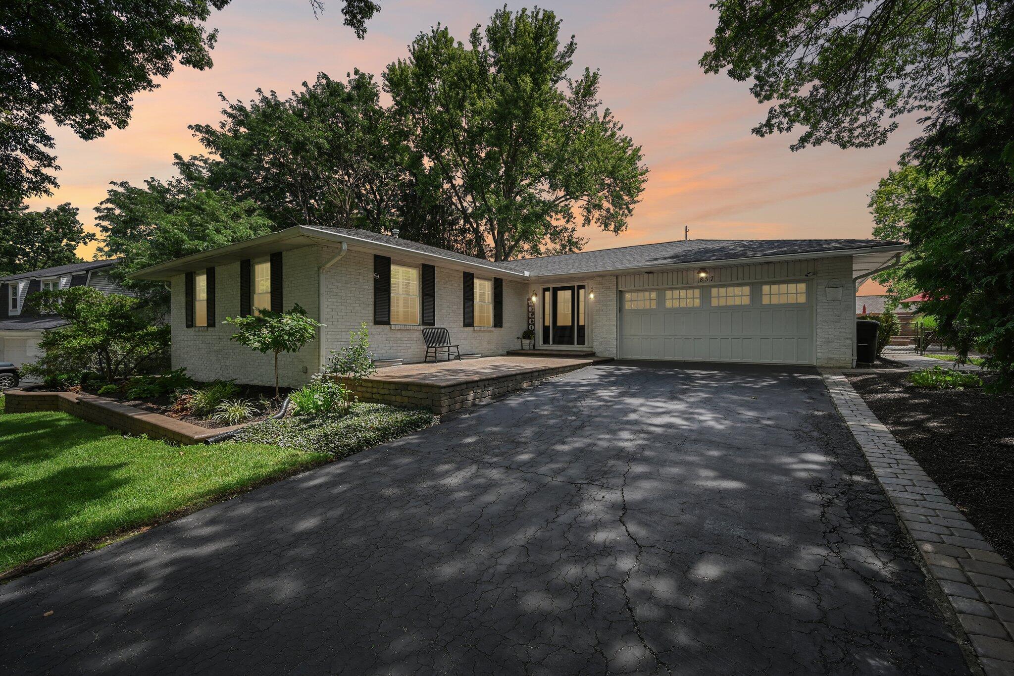 857 Lookout Point Drive