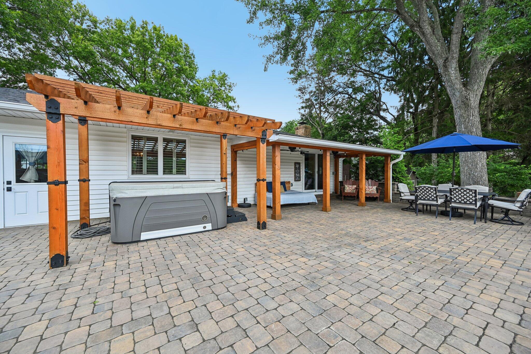 857 Lookout Point Drive
