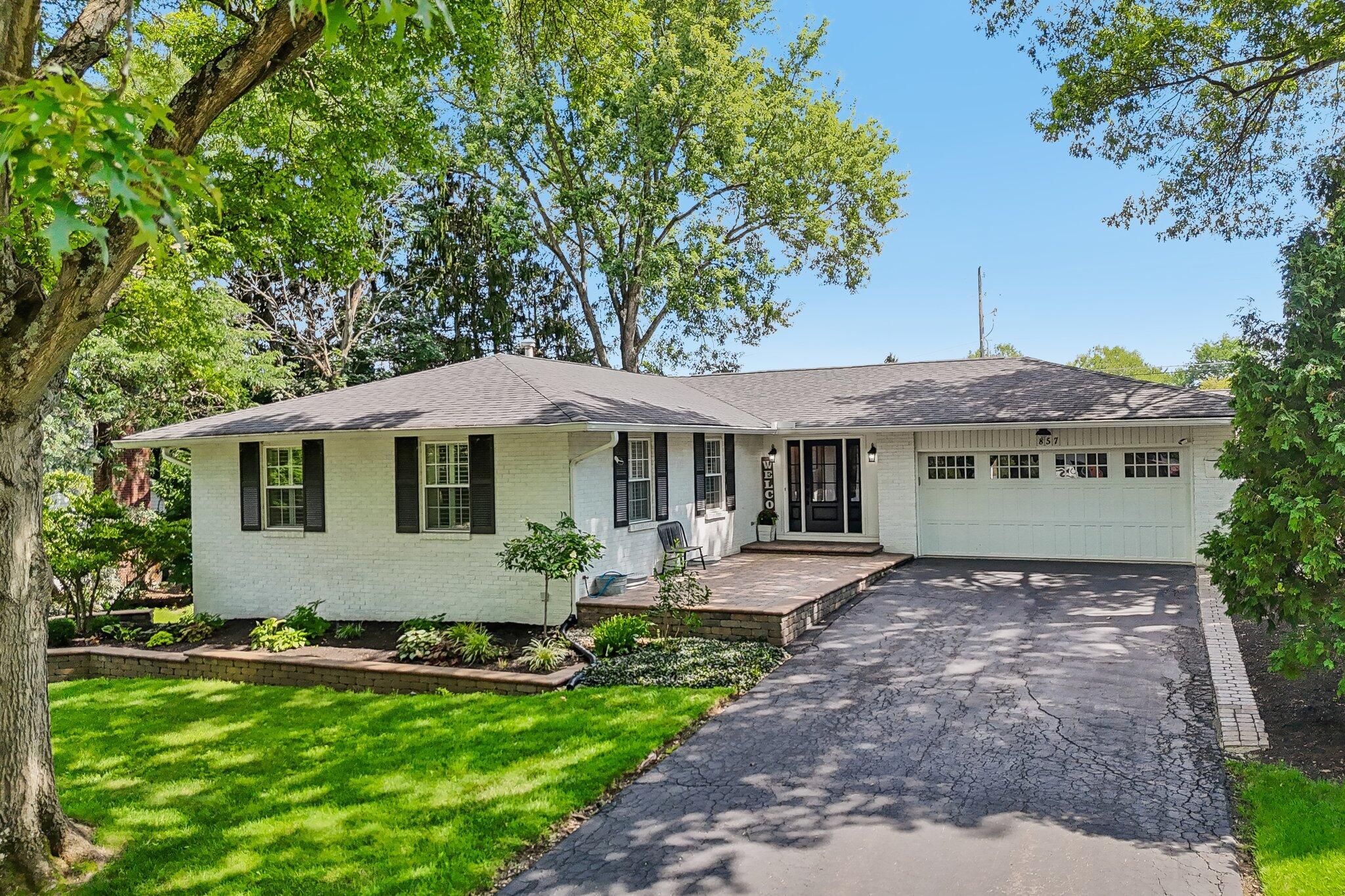 857 Lookout Point Drive