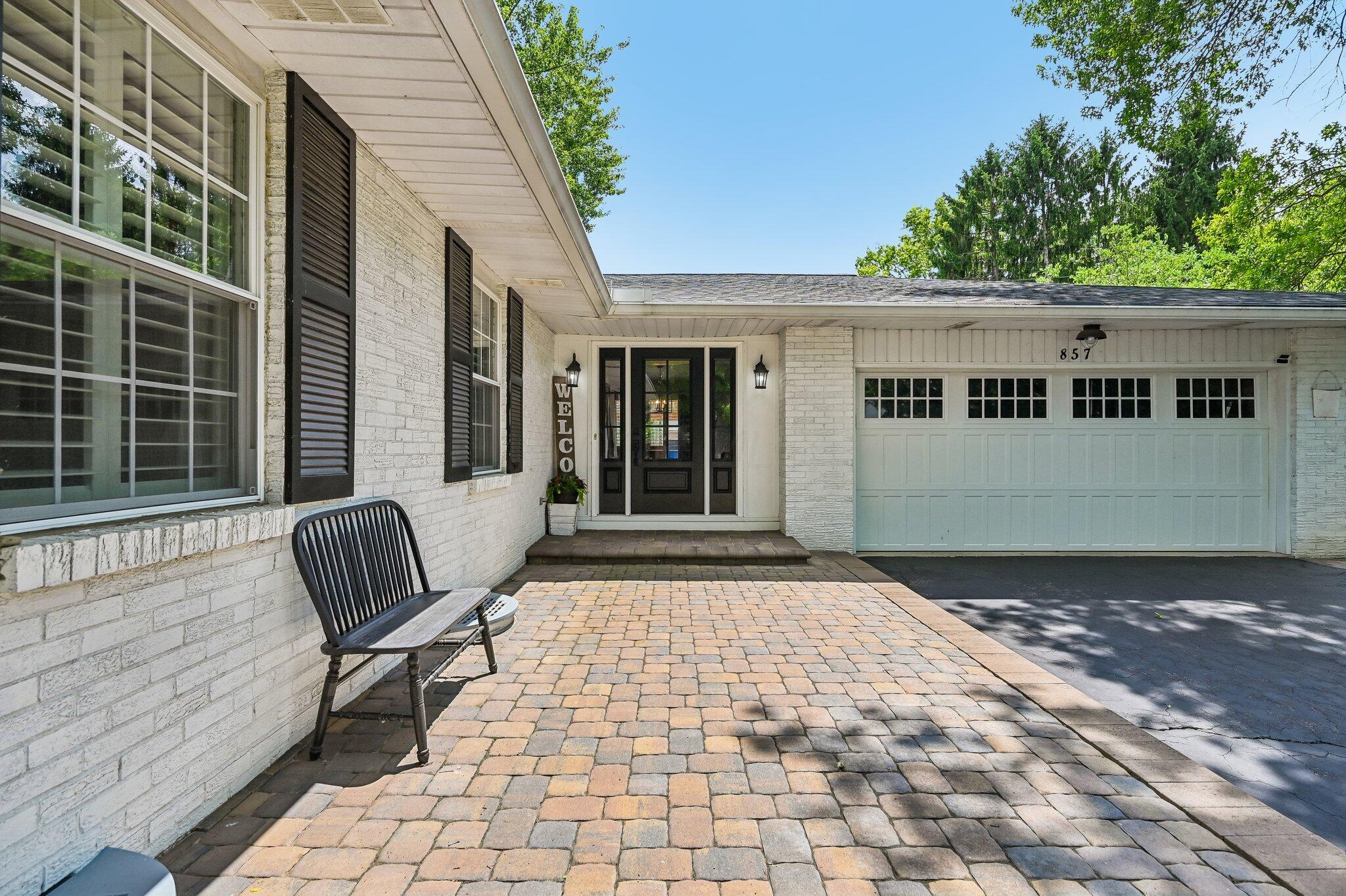 857 Lookout Point Drive
