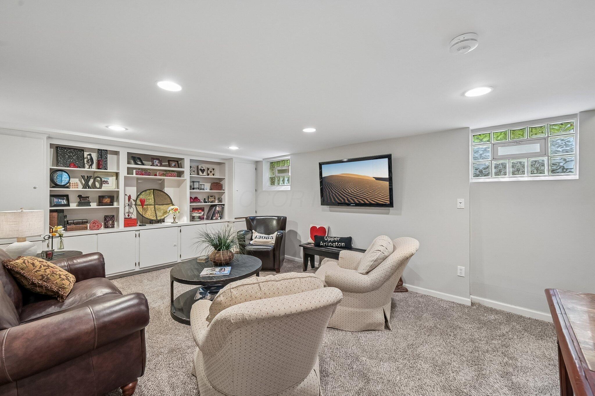 398 E Dublin Granville Road
