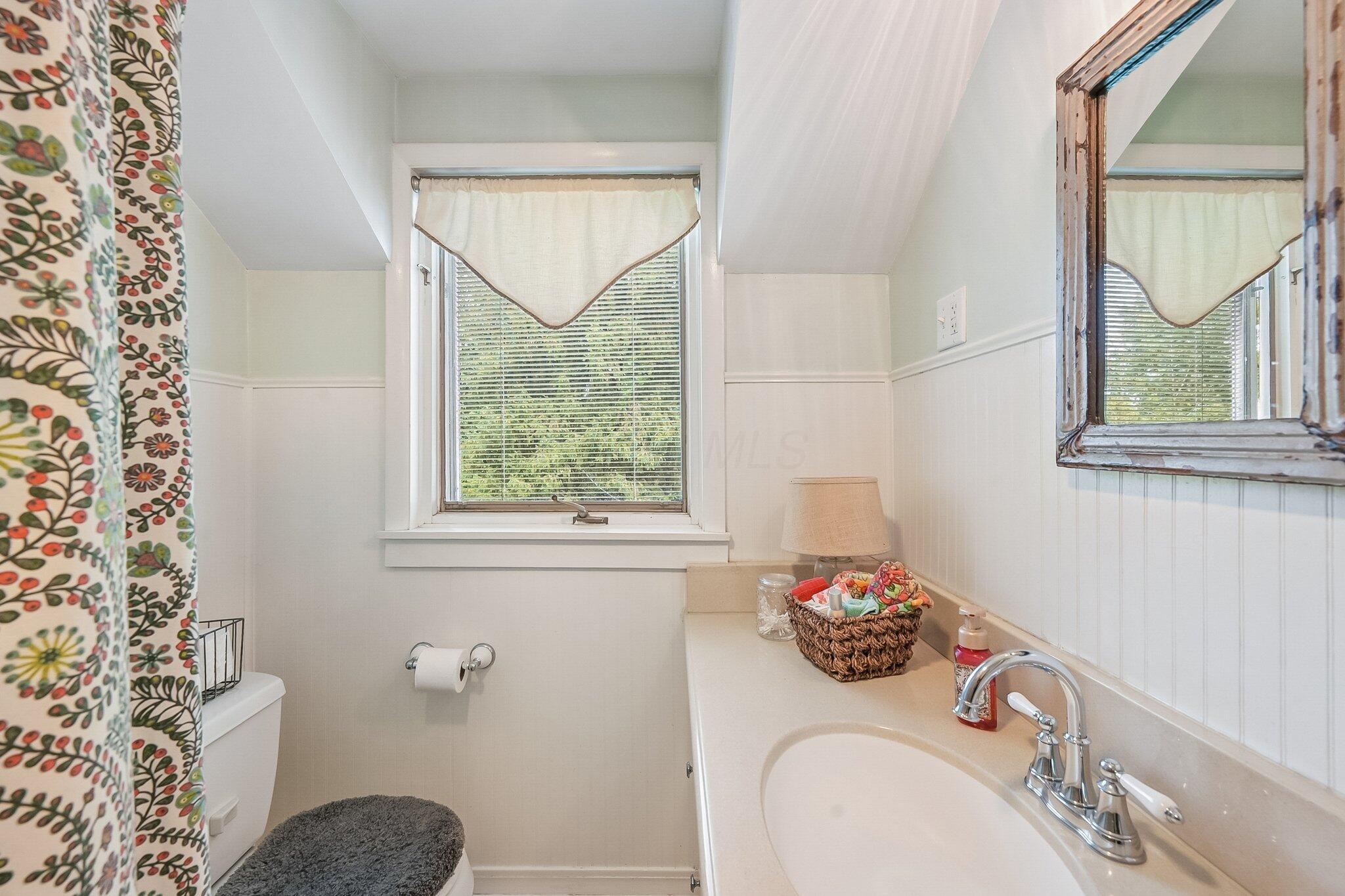 398 E Dublin Granville Road