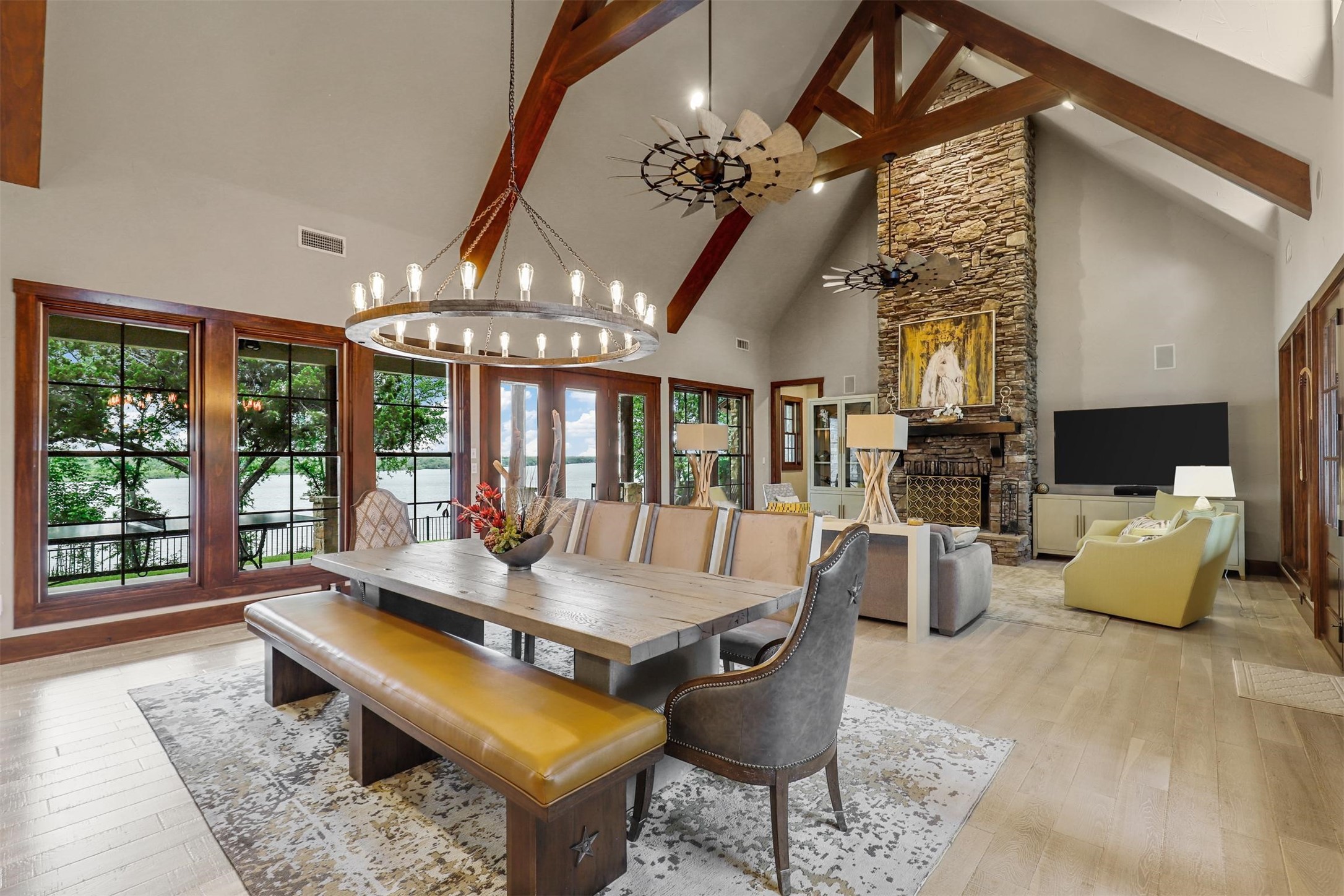 1634 Rockview Drive
