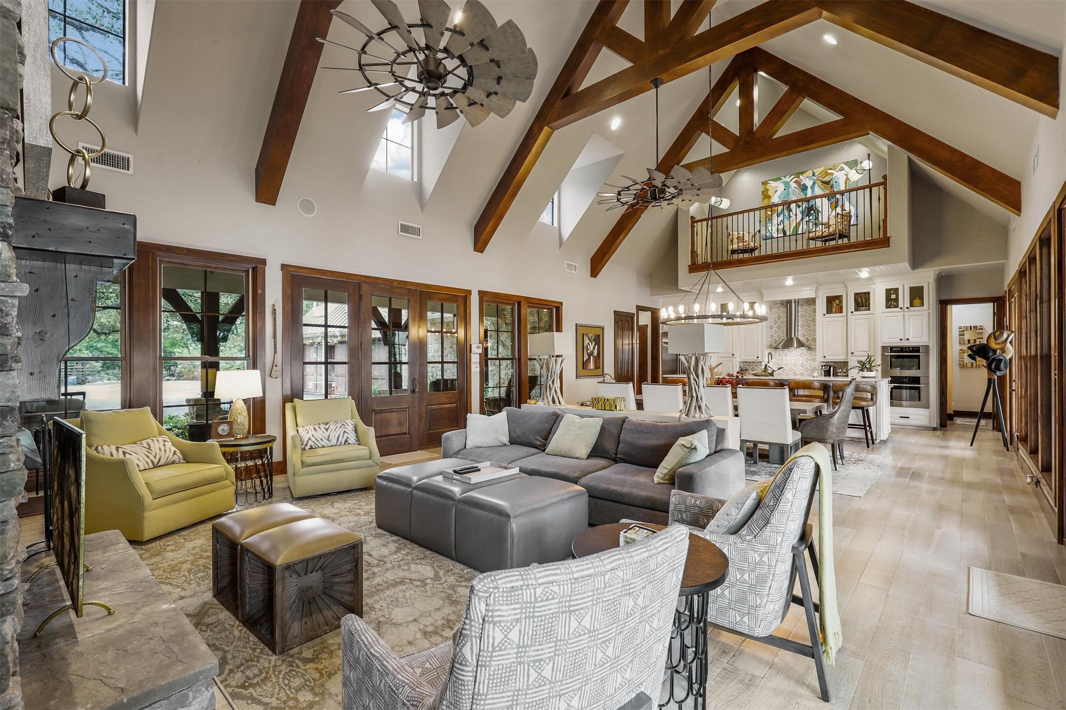 1634 Rockview Drive