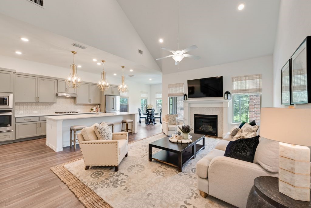 3594 Dover Drive
