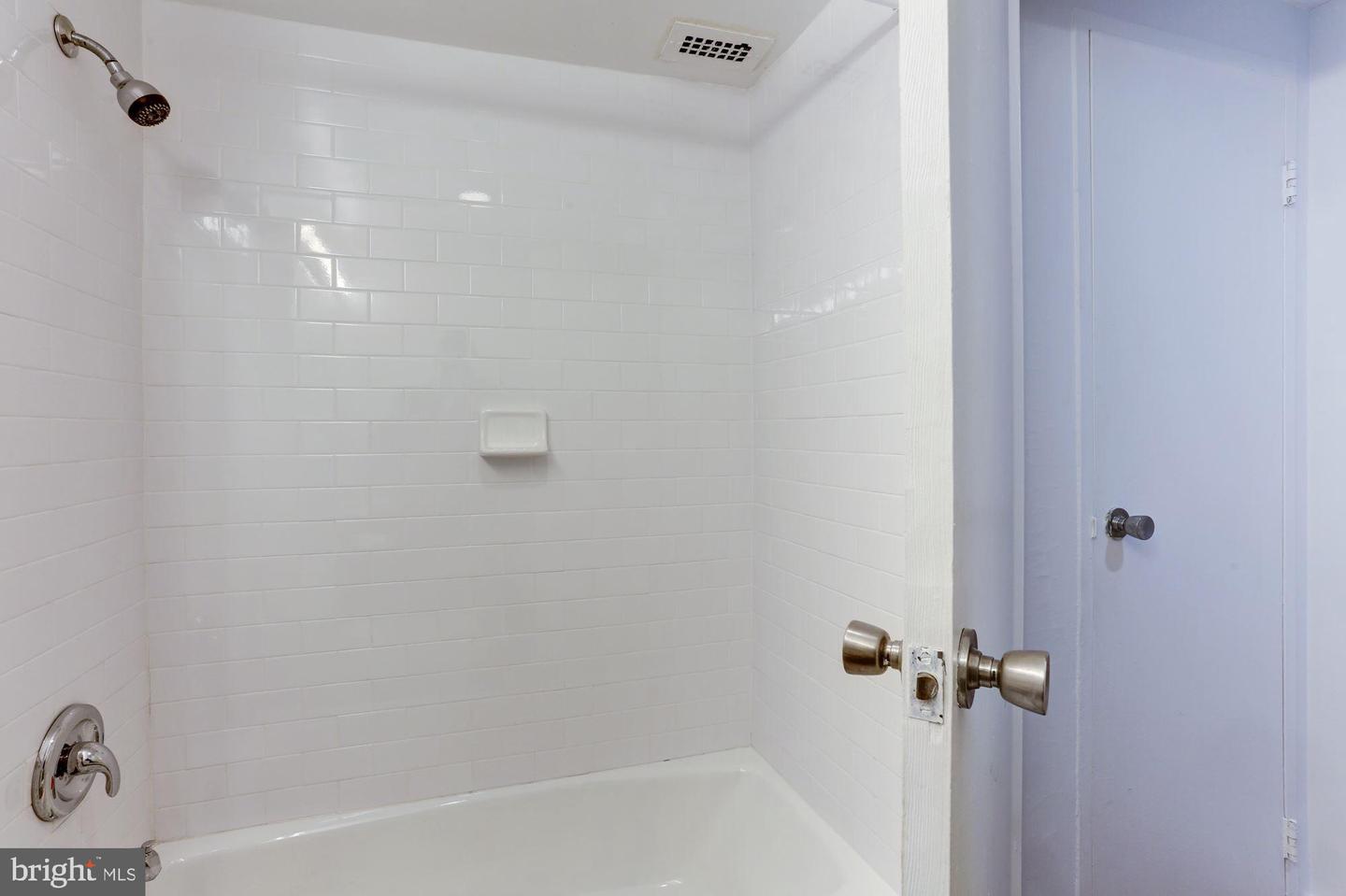 1601 18th St NW #506